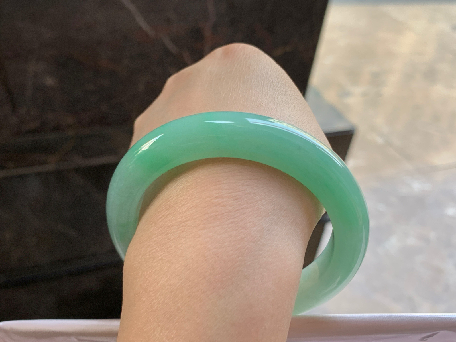 54.5-12.3-9.5

晴绿手镯^_^清新 好看