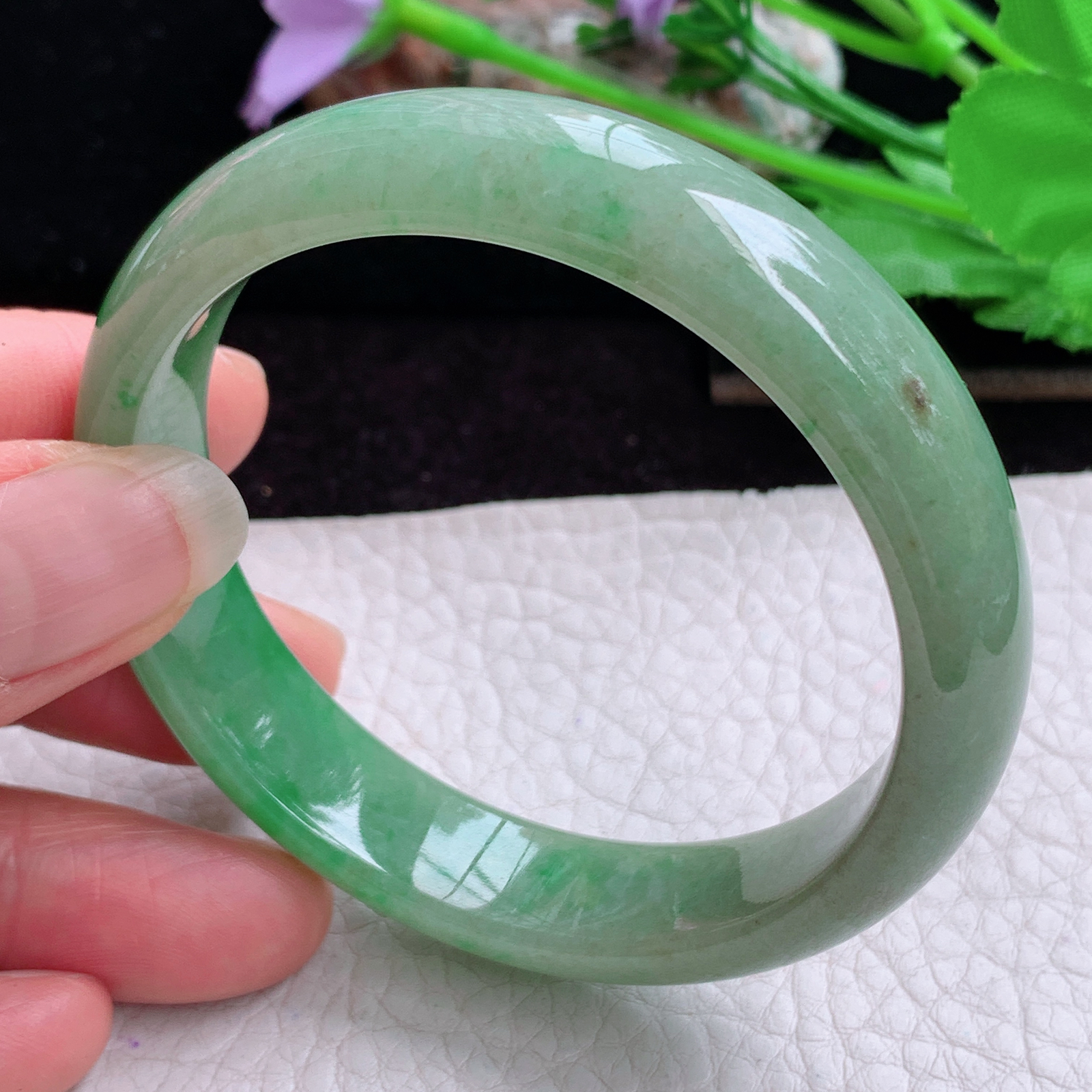 h实拍54*12.5*7平安镯 特色天然缅甸翡翠手镯辣绿正圈玉镯子