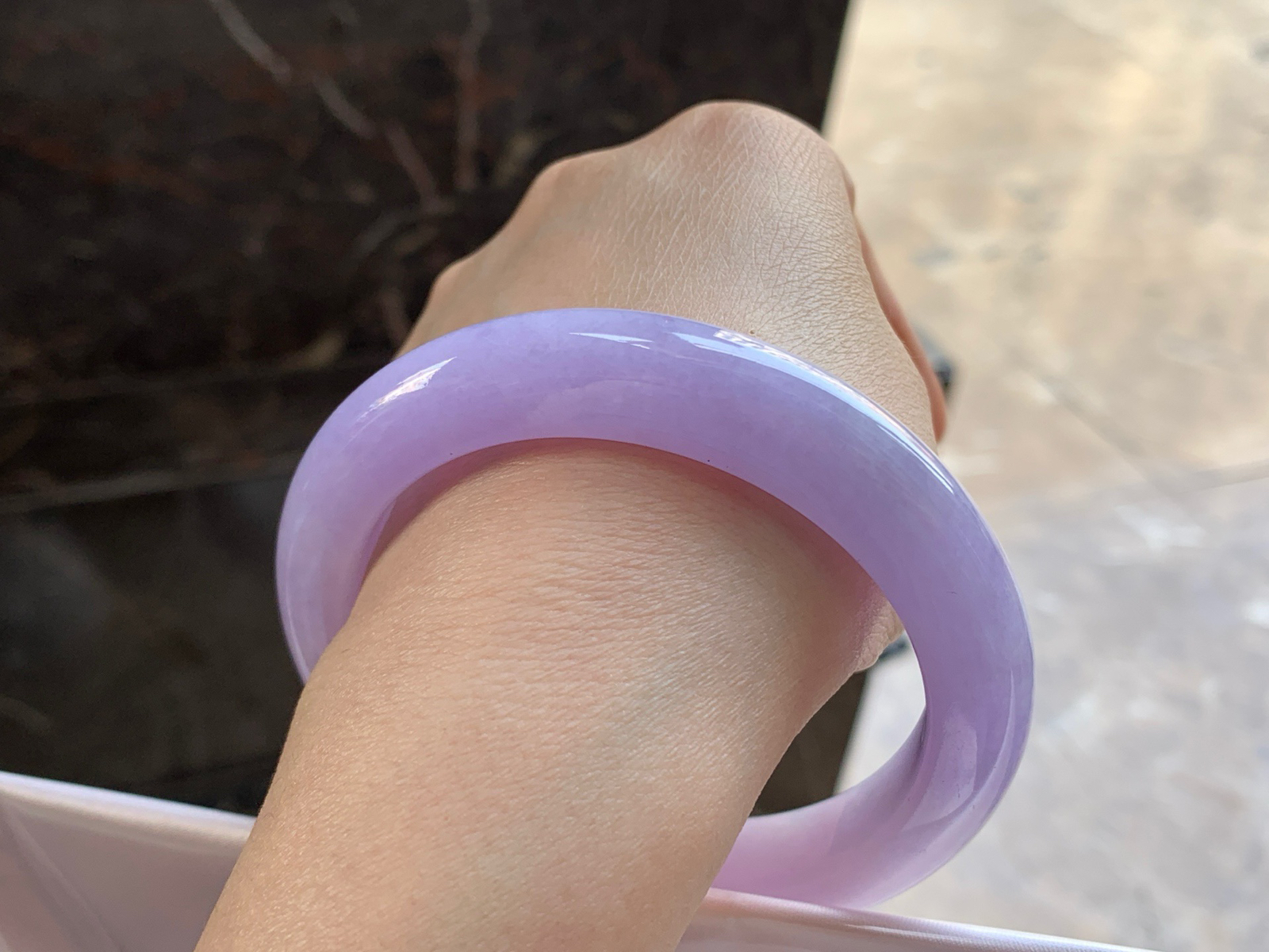 59.5-12.5-10

紫罗兰手镯^_^大圈 鲜艳 玉质温润