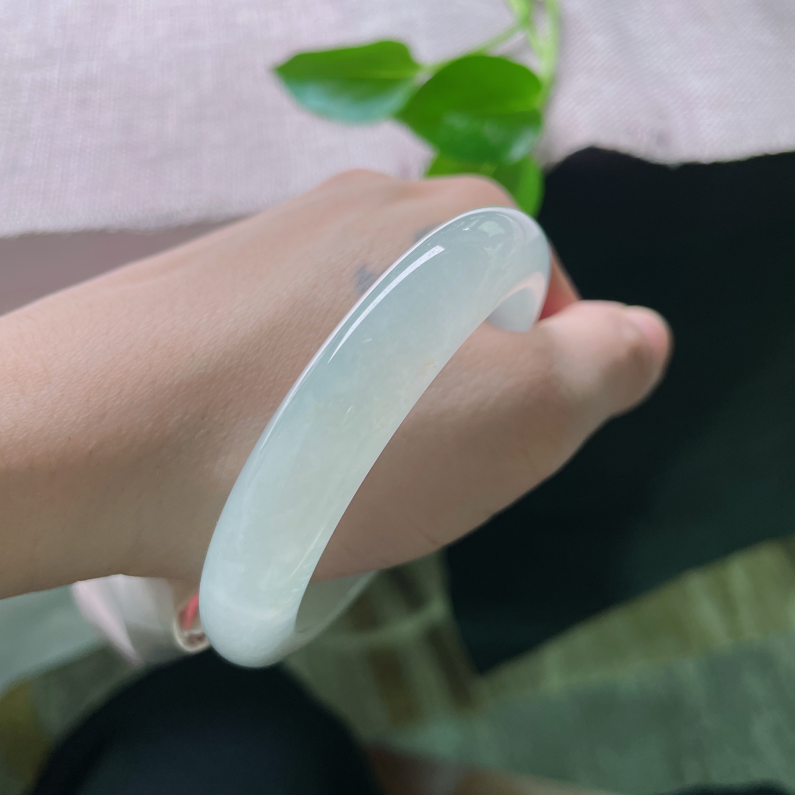 53.8/11.5/8.4，种老水足，细腻无棉感，无纹裂