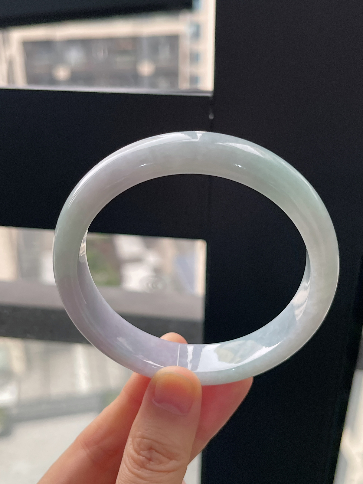 正圈59圈口，翡翠糯化种淡春彩手镯