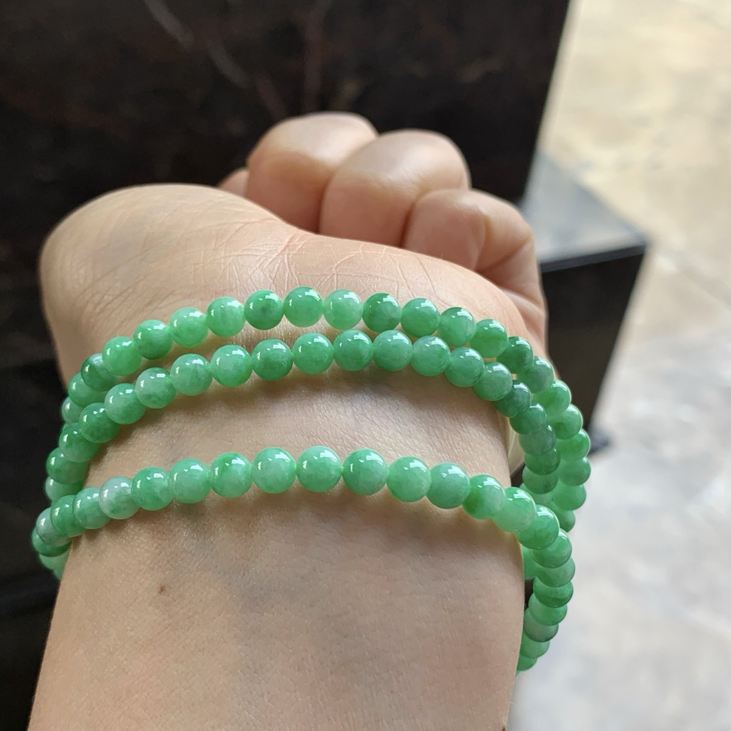 绿色珠链^_^颜色好看