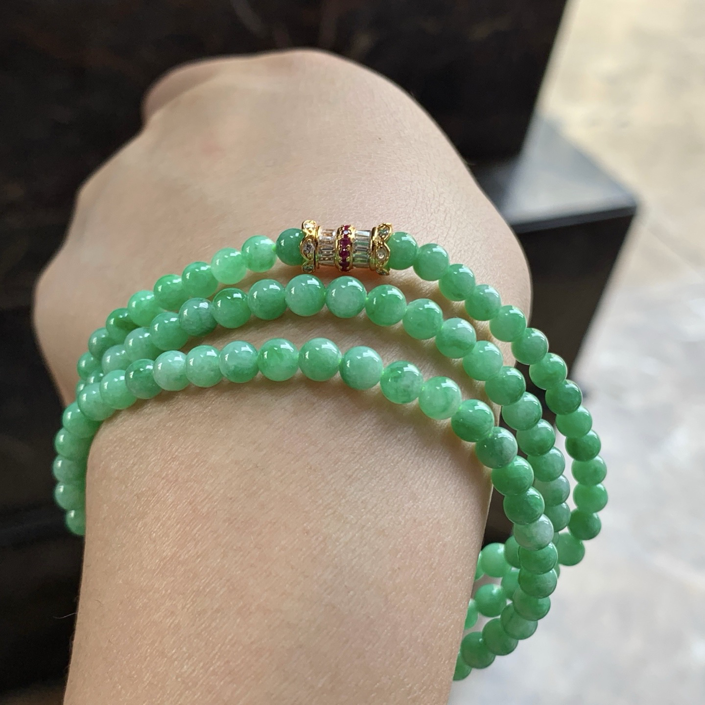 绿色珠链^_^颜色好看