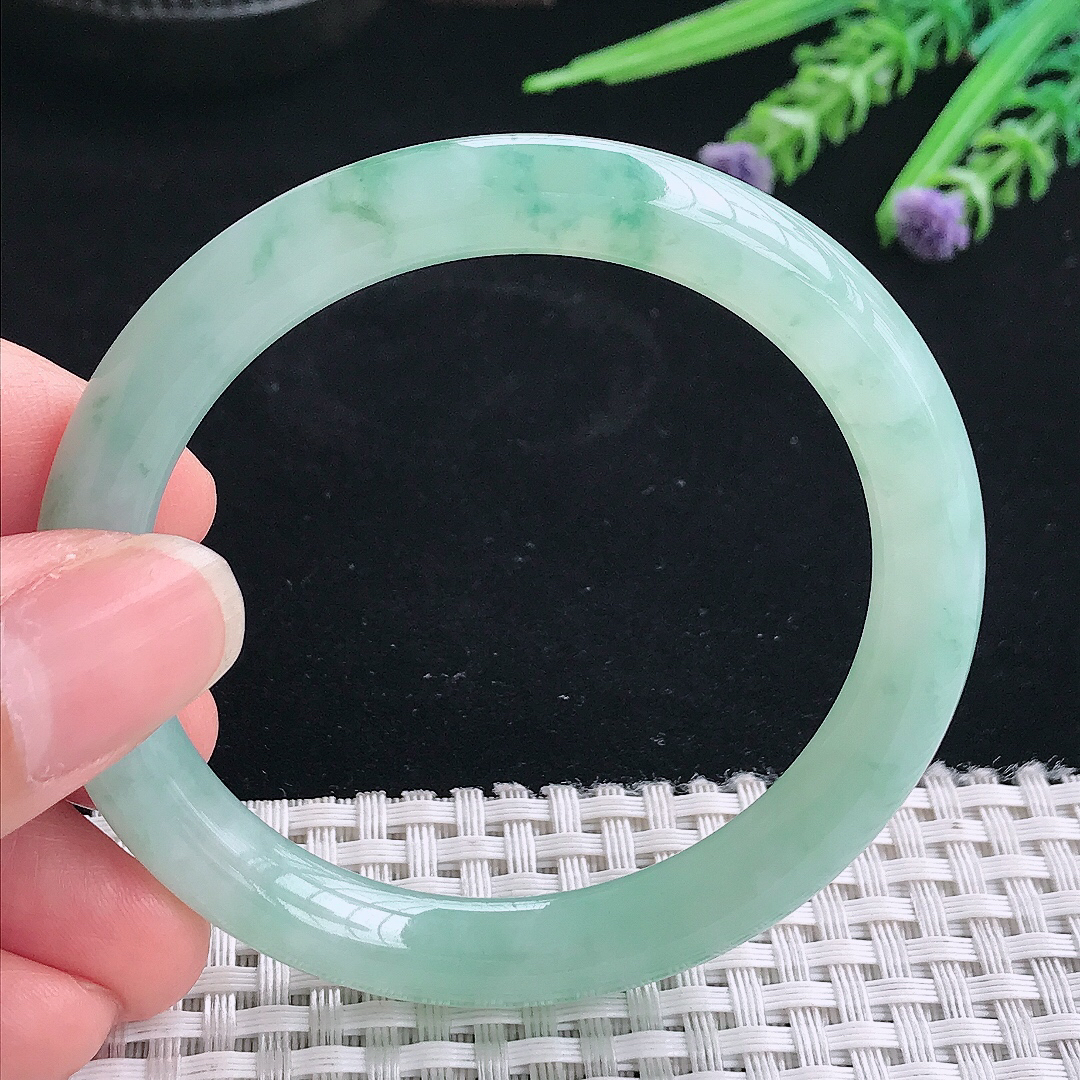 实拍A货翡翠53/8.2/8.5老坑冰胶水灵冰晴飘花圆条手镯翡翠玉镯手环