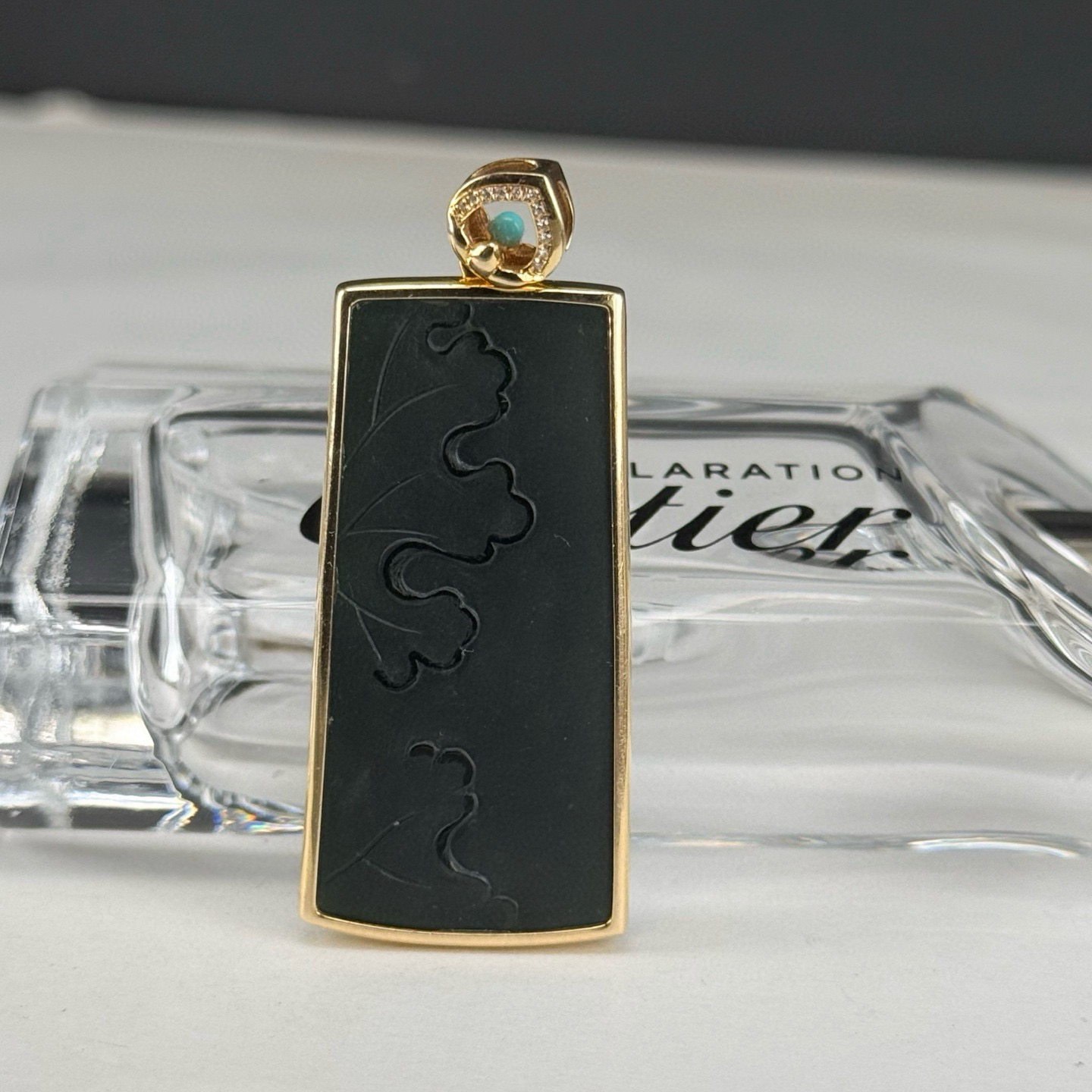 精品18k墨翠莲花牌 种好色正 黑度极好 打灯通透 油性十足  尺寸54.3