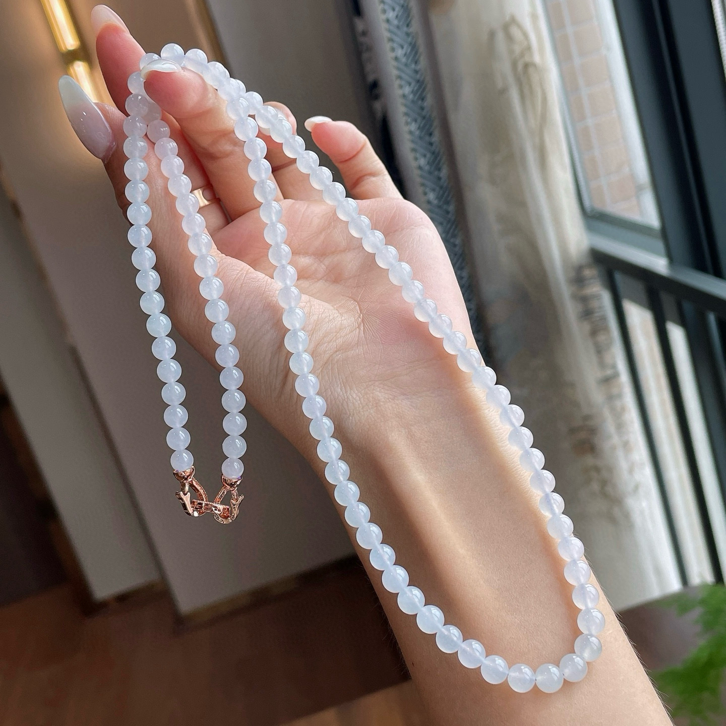 冰底珠链 
尺寸：6.1/108颗