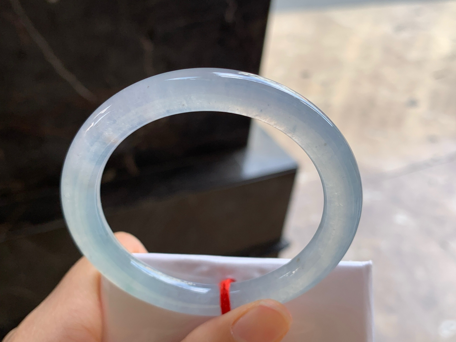 54-8.8

冰种圆条手镯^_^透亮水润