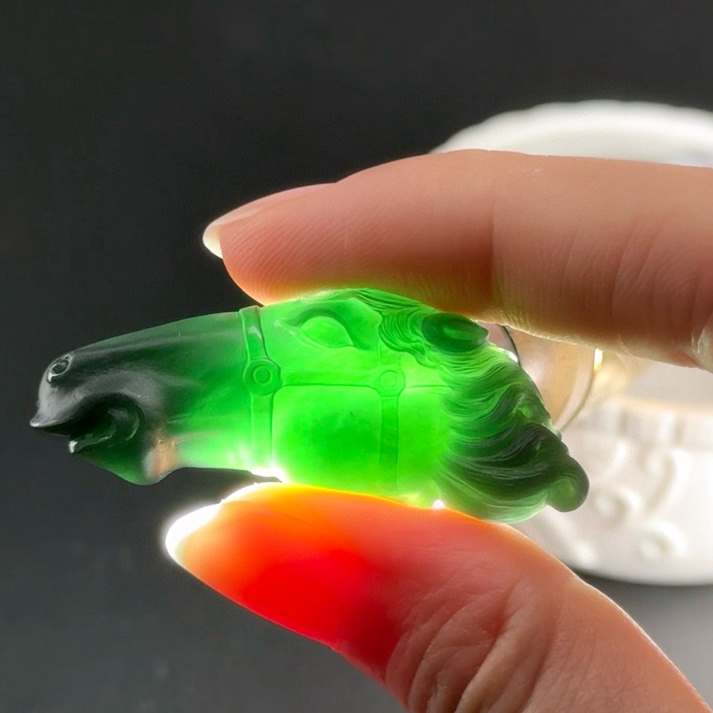 精品墨翠马头吊坠 种好色正 黑度好 油性十足 尺寸46.2