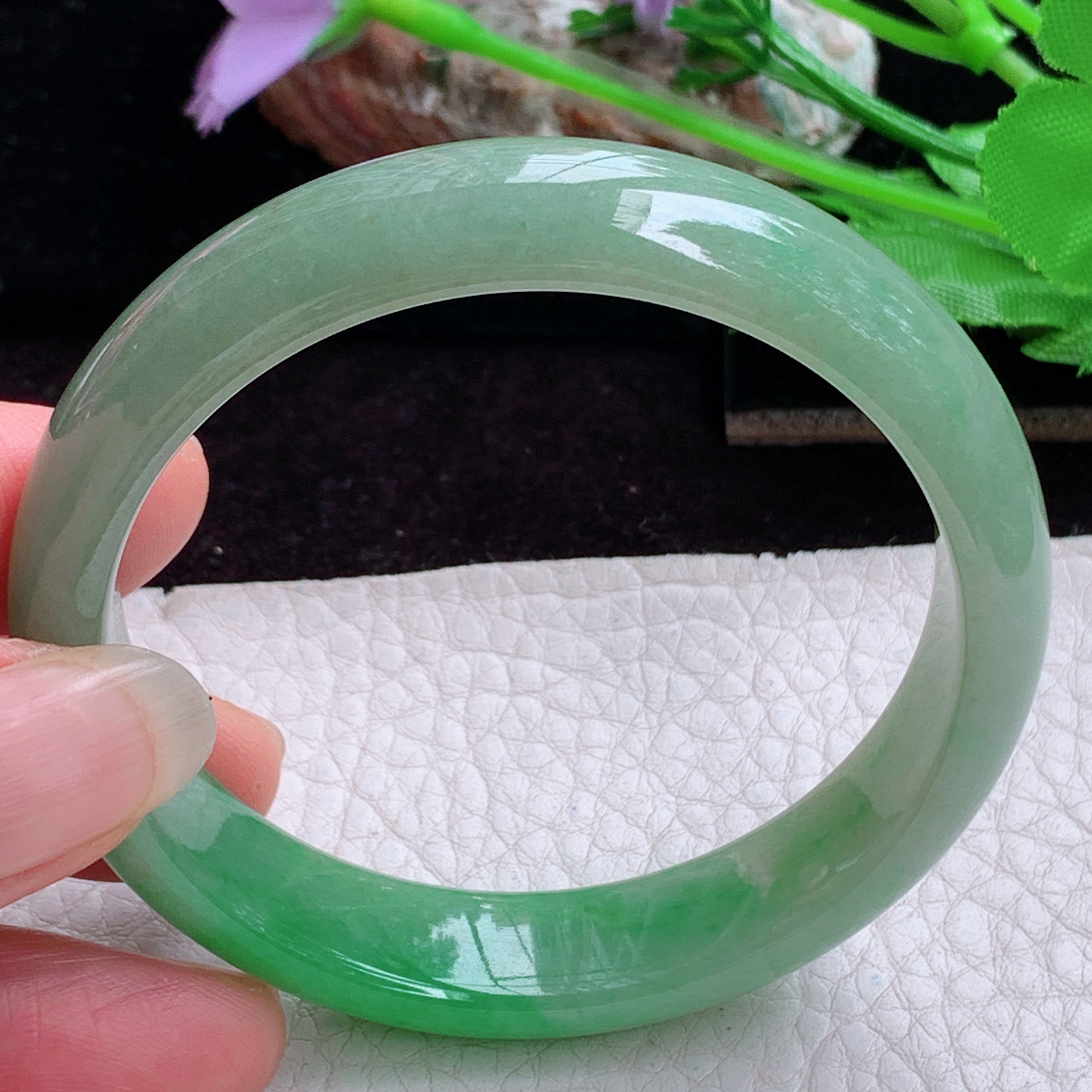 h实拍54*12.5*7平安镯 特色天然缅甸翡翠手镯辣绿正圈玉镯子