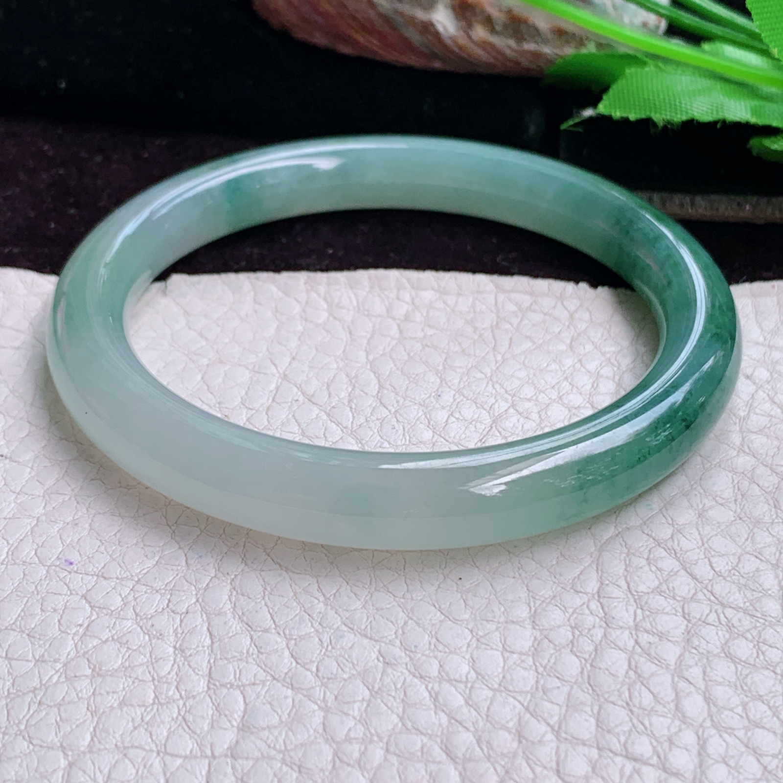 xc实拍57.5*9*8.8美人镯 天然缅甸翡翠手镯冰胶飘花正圈玉镯子 叮当镯