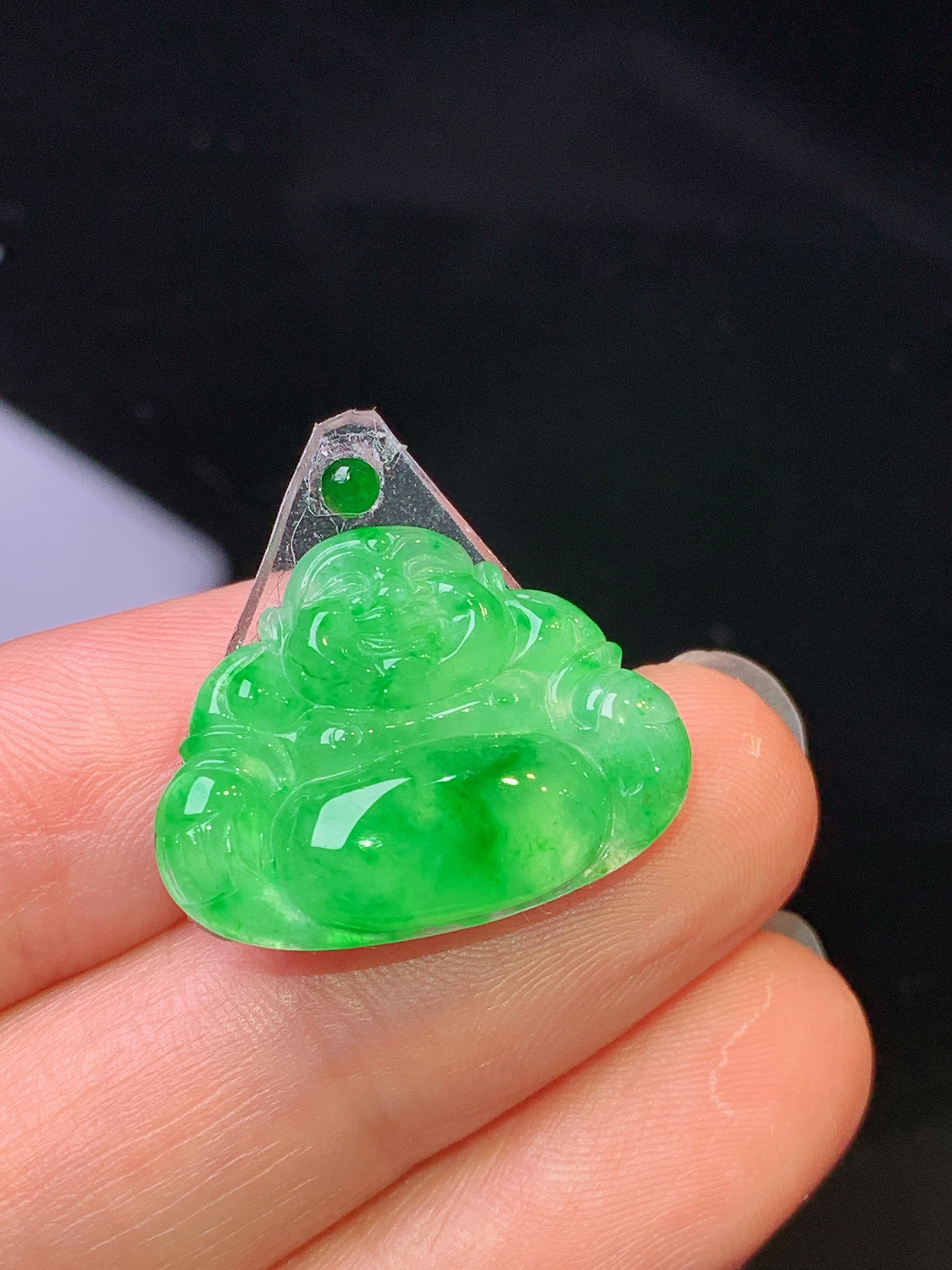 镶嵌款 翠绿佛公吊坠 玉质细腻 色泽艳丽清新 水润亮眼 整体尺寸16.8*22.2*4.2*2x