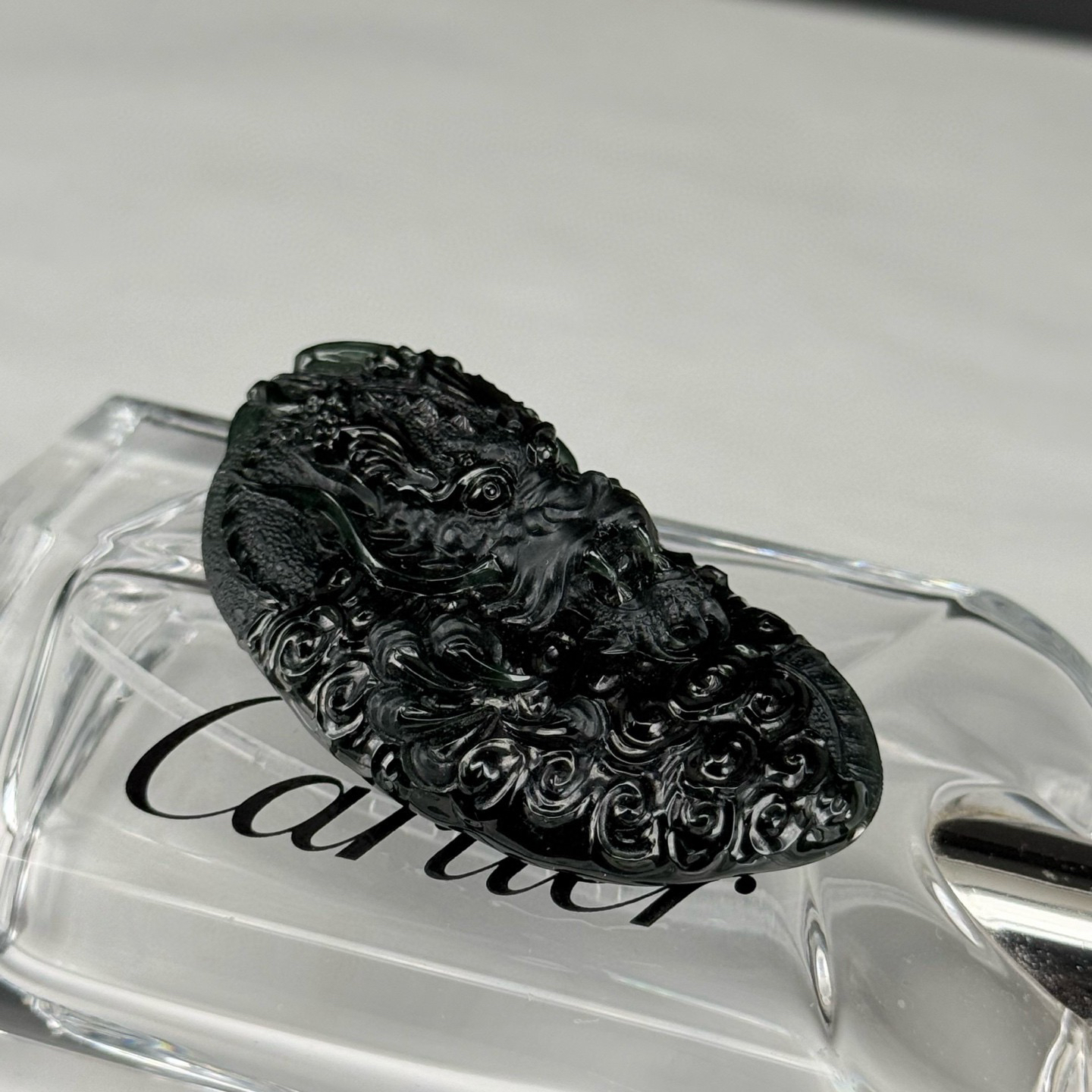 精品18k墨翠龙牌 种好色正 黑度好 打灯通透 油性足 立体饱满  尺寸57.3