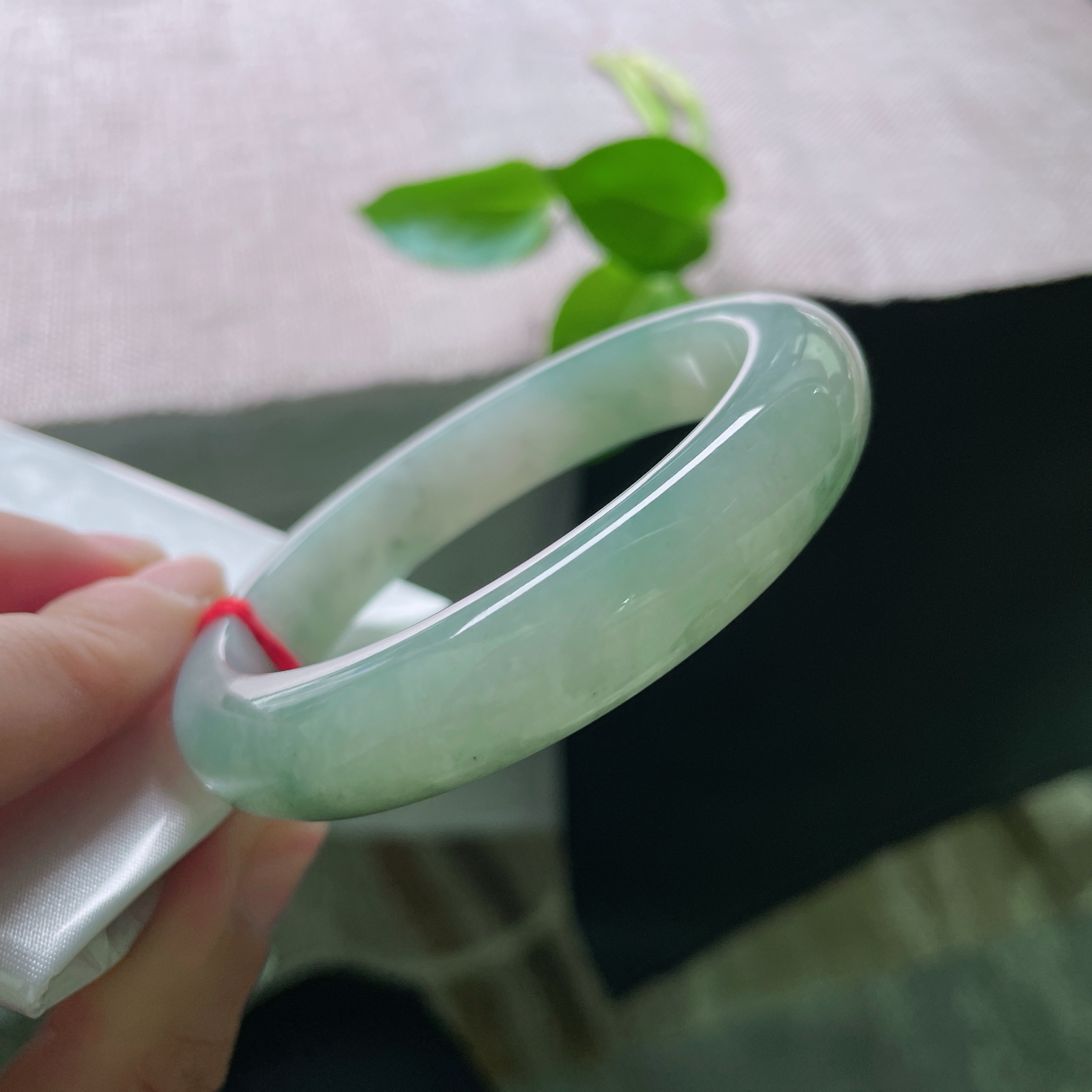 57.7/12.6/8.3，油青正圈，油润透亮，种老，一点皮纹可以忽略