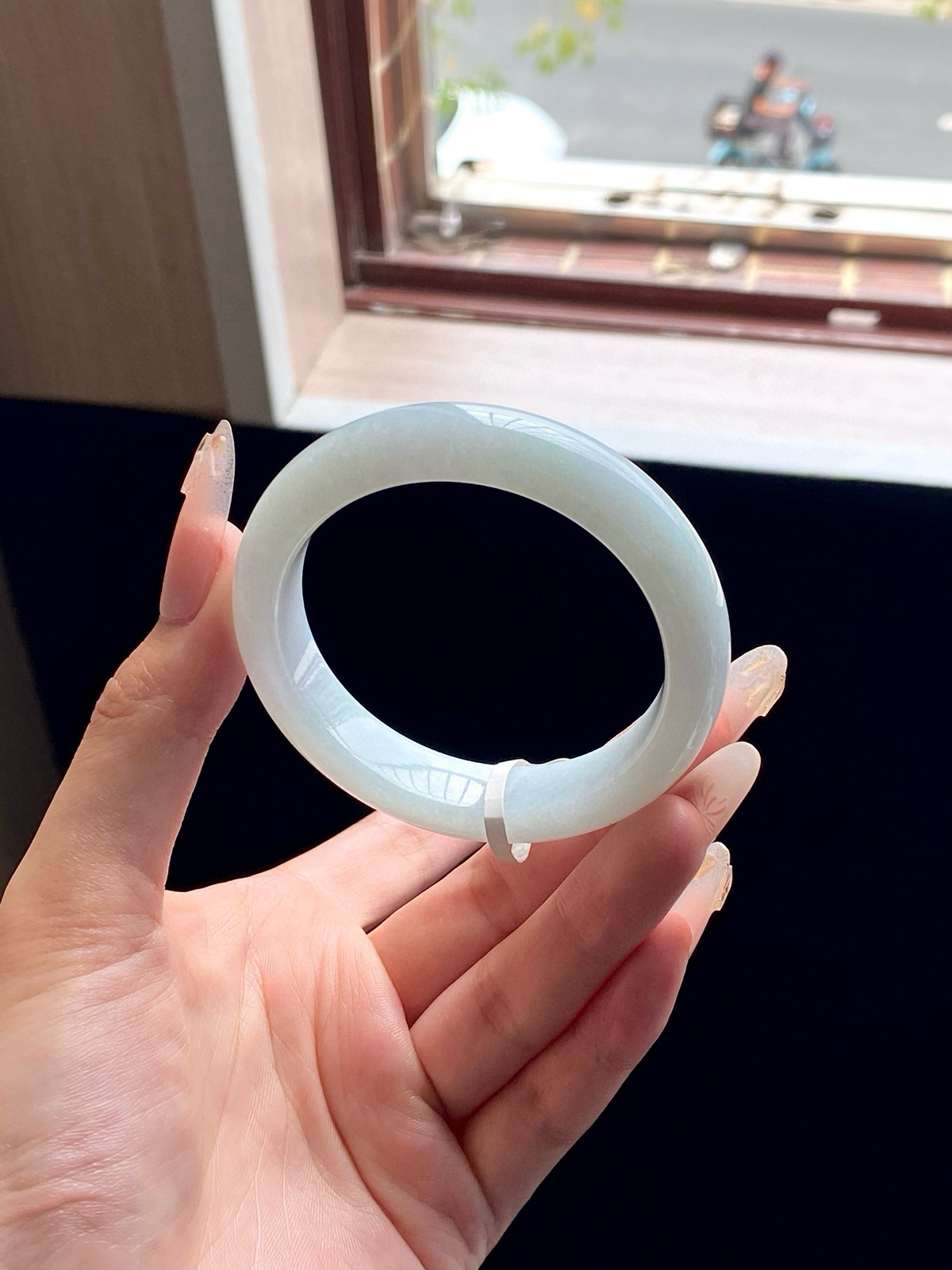 淡晴底白月光正圈成品（无纹裂）

⭕️54-12.8-8.2