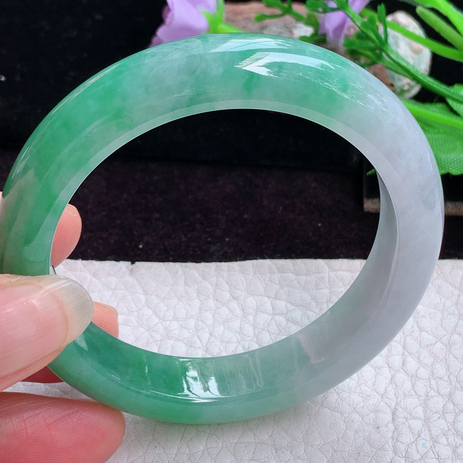 pj实拍54*12.3*8.5招财镯 天然缅甸翡翠手镯胶感辣绿半山水正圈玉镯子