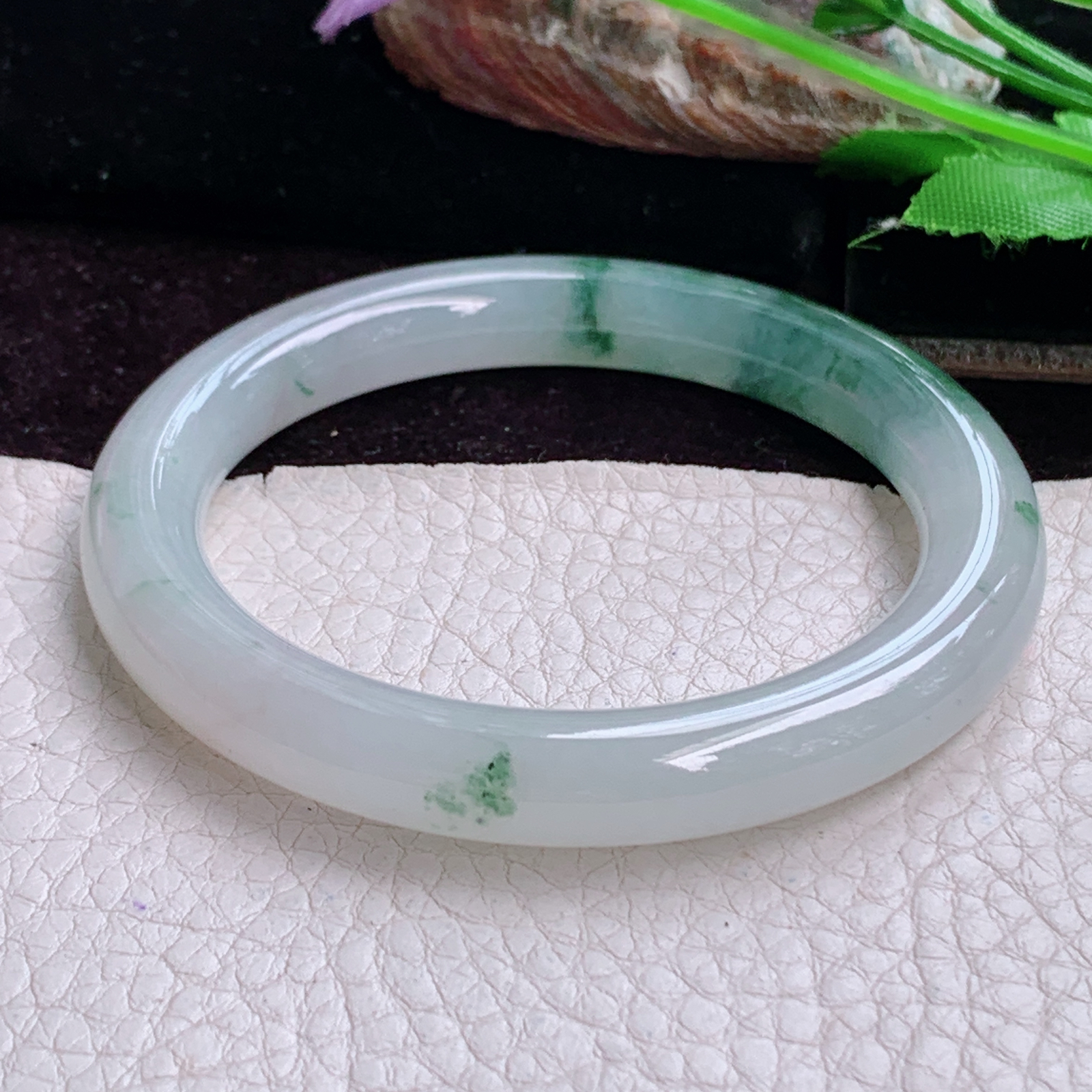 xc小圈口53.3*9招财镯 天然缅甸翡翠手镯冰飘花圆条玉镯子 叮当镯