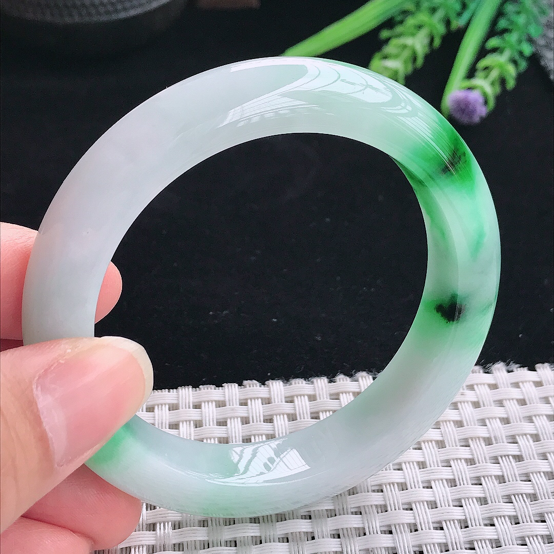 实拍A货翡翠55.3/12.3/9.5老坑精美冰润飘阳绿手镯翡翠玉镯手环