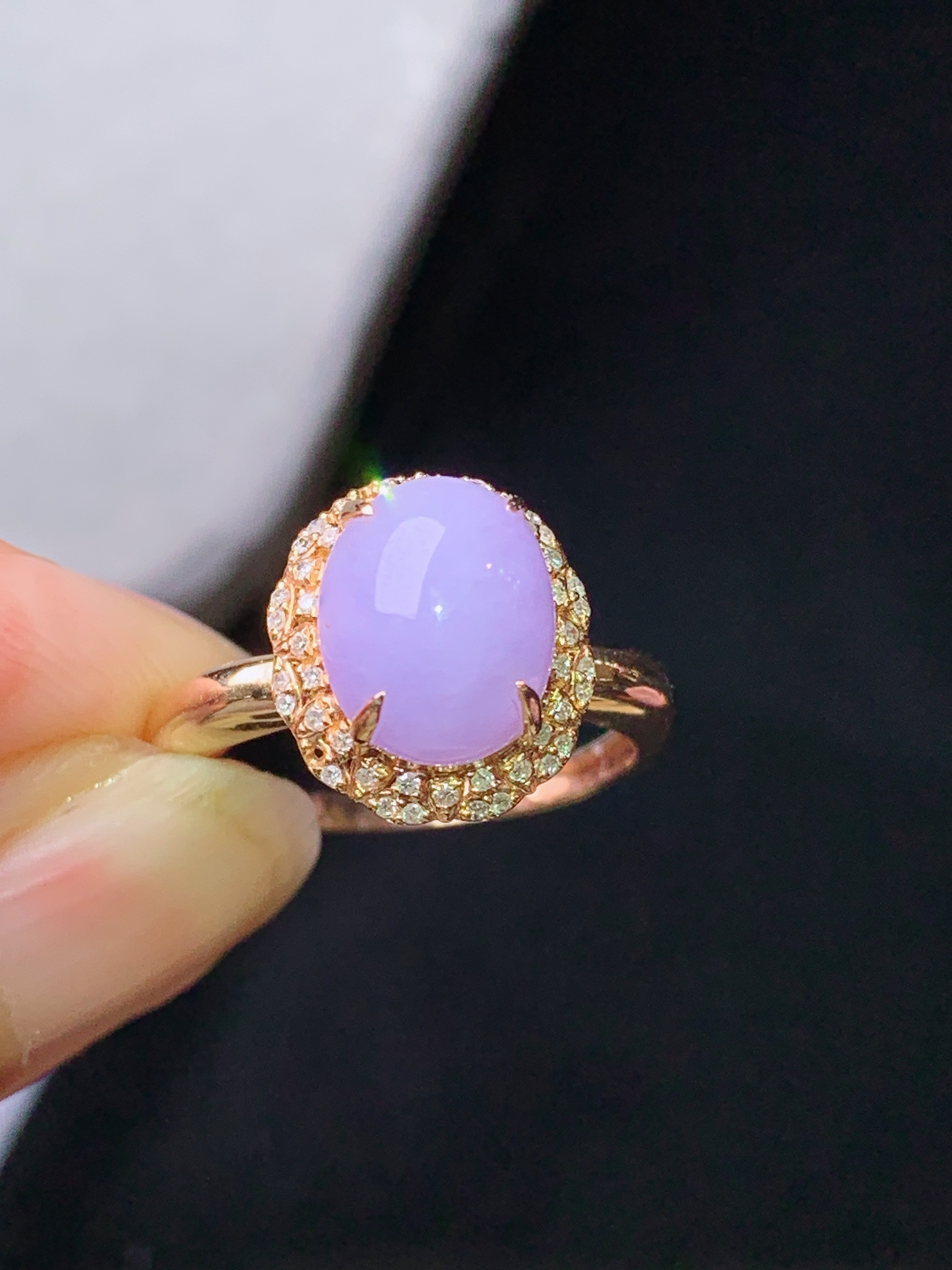 18k金钻镶嵌紫罗兰貔貅戒指 玉质细腻 色泽艳丽清新 水润亮眼 圈口12.5 整体尺寸12*10.3