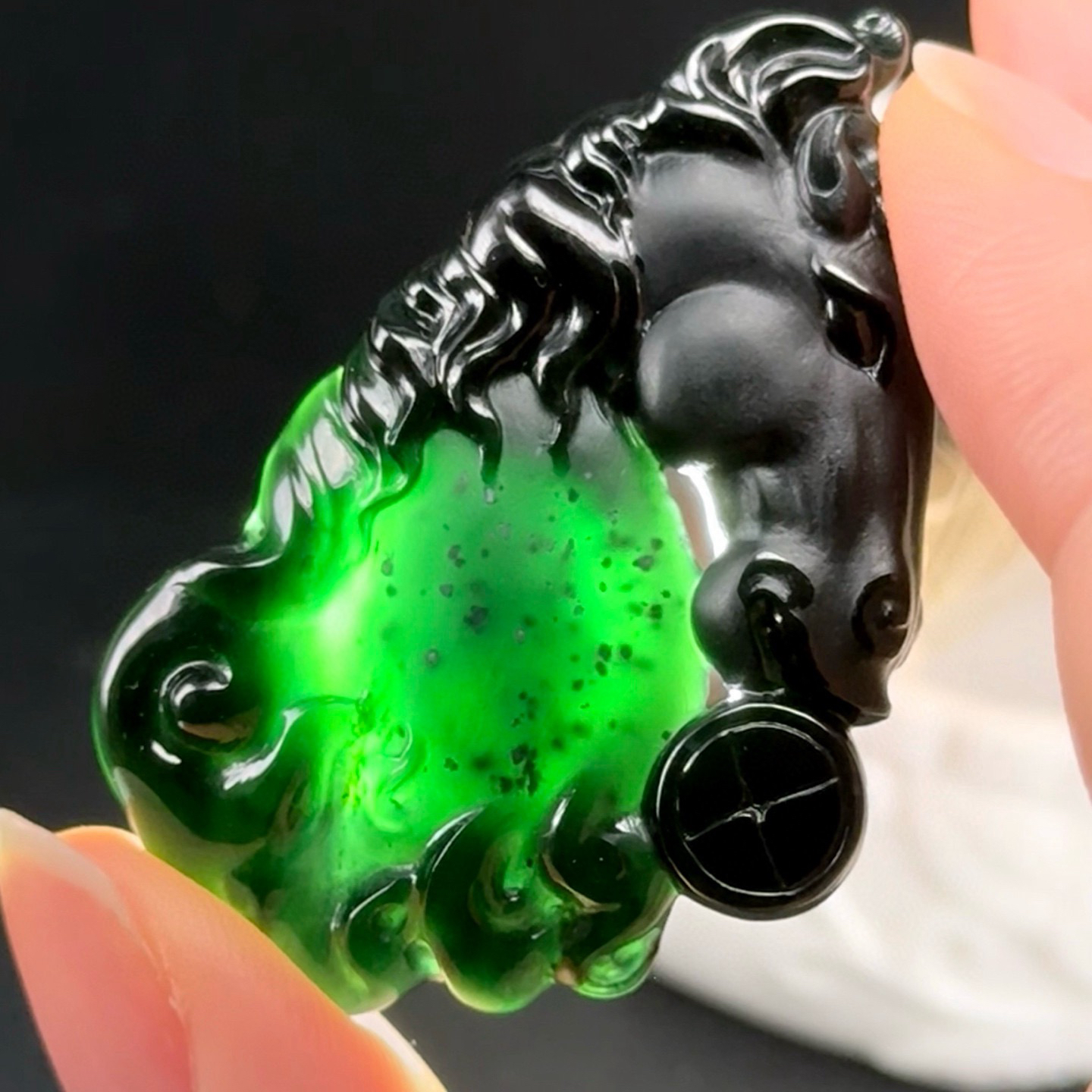 精品墨翠马头吊坠 种好色正 黑度极好 油性十足 性价比超高 尺寸47.3