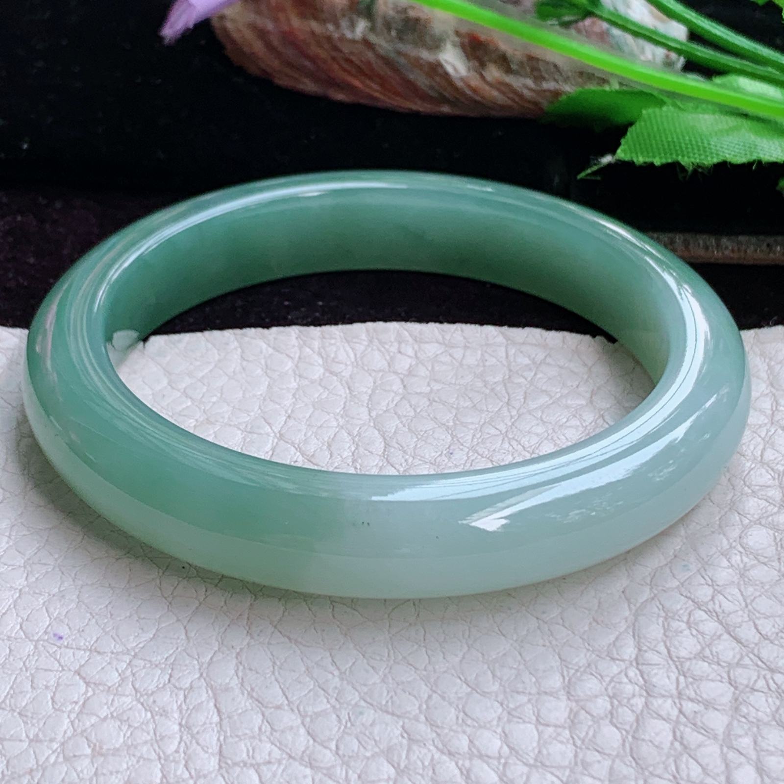 js实拍55*10.8*8.3招财镯 天然缅甸翡翠手镯半山水双彩正圈玉镯子