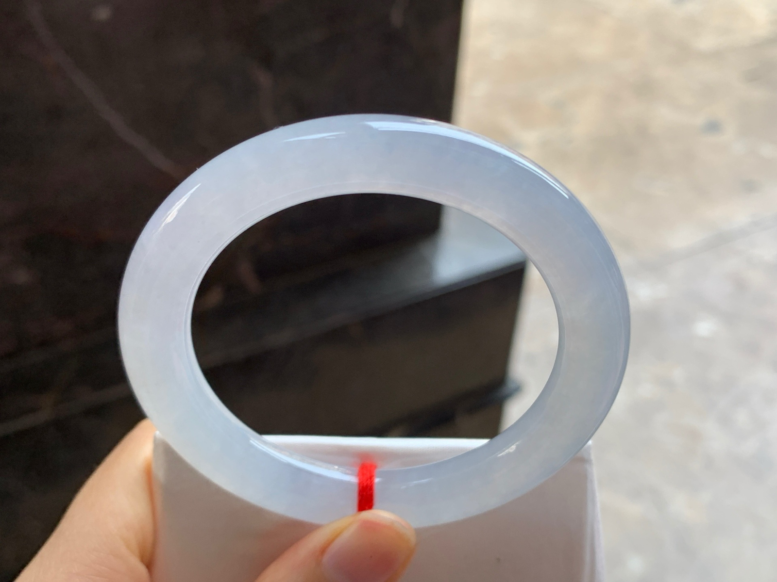 54.5-10.1

冰种淡紫圆条手镯^_^冰透