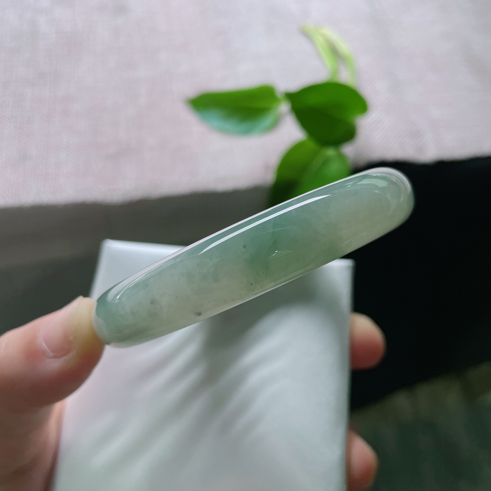 57.7/12.6/8.3，油青正圈，油润透亮，种老，一点皮纹可以忽略