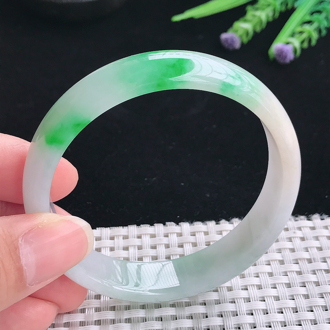 实拍A货翡翠58/13.7/6.5老坑精美飘阳绿手镯翡翠玉镯手环