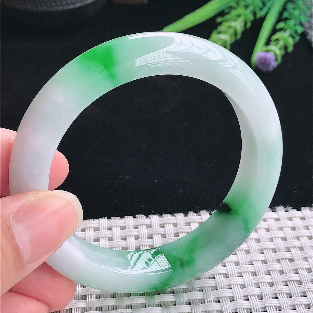实拍A货翡翠55.3/12.3/9.5老坑精美冰润飘阳绿手镯翡翠玉镯手环