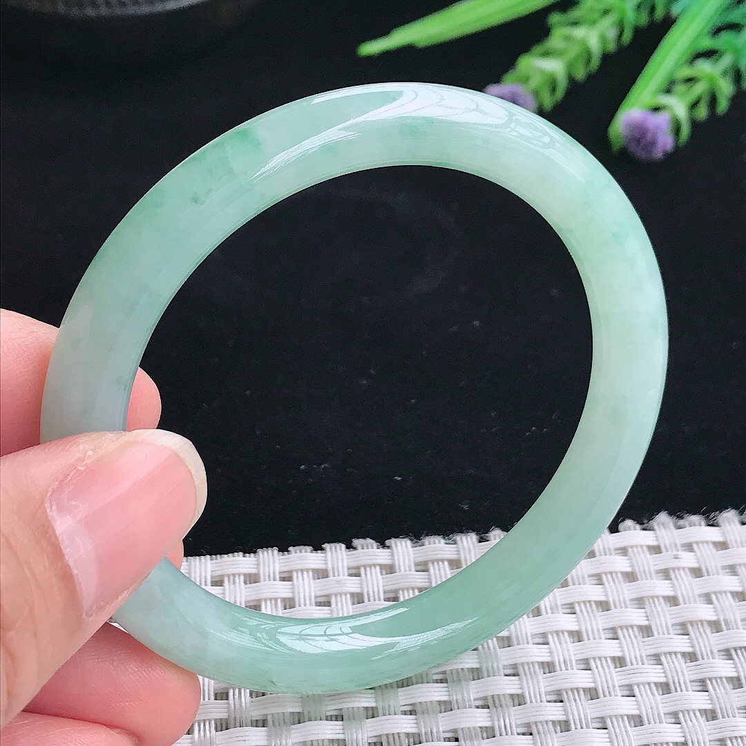 实拍A货翡翠53/8.2/8.5老坑冰胶水灵冰晴飘花圆条手镯翡翠玉镯手环