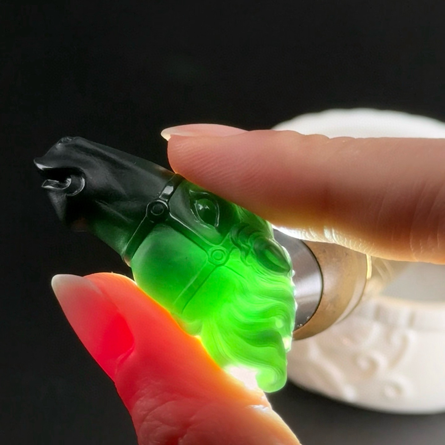 精品墨翠马头吊坠 种好色正 黑度好 油性十足 尺寸46.2