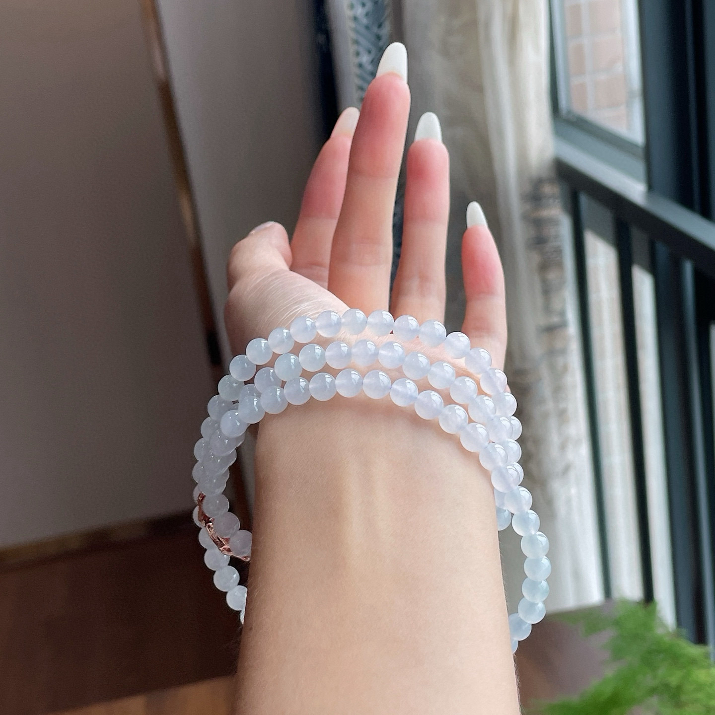 冰底珠链 
尺寸：6.1/108颗