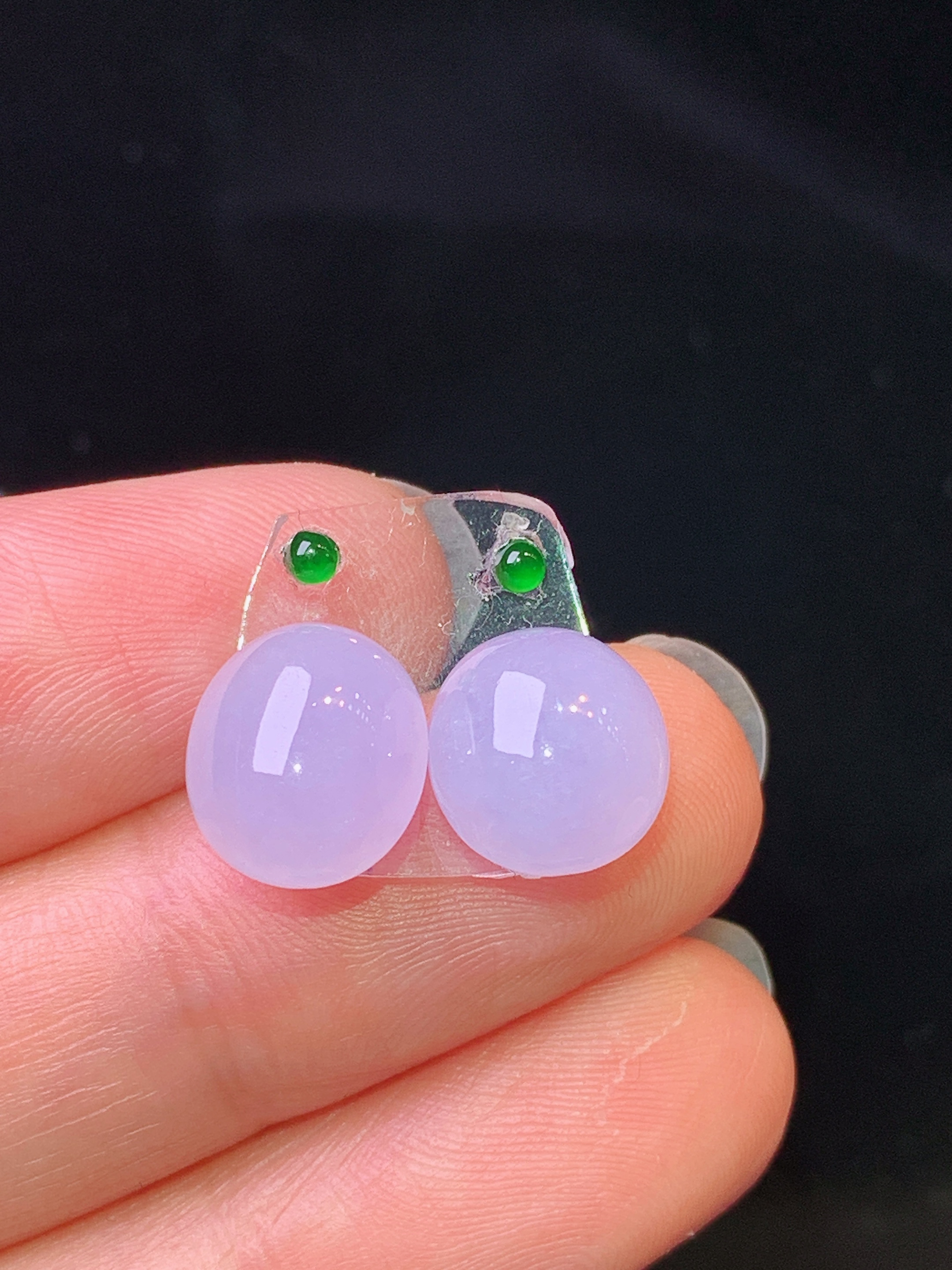 镶嵌款 紫罗兰蛋面一对 玉质细腻 色泽艳丽清新 水润亮眼 整体尺寸10*8.8*5.3*2x