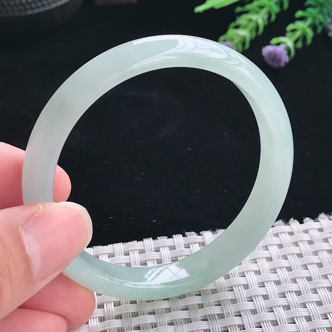 实拍A货翡翠54/10.3/6.6老坑秀气冰晴绿细条手镯翡翠玉镯手环