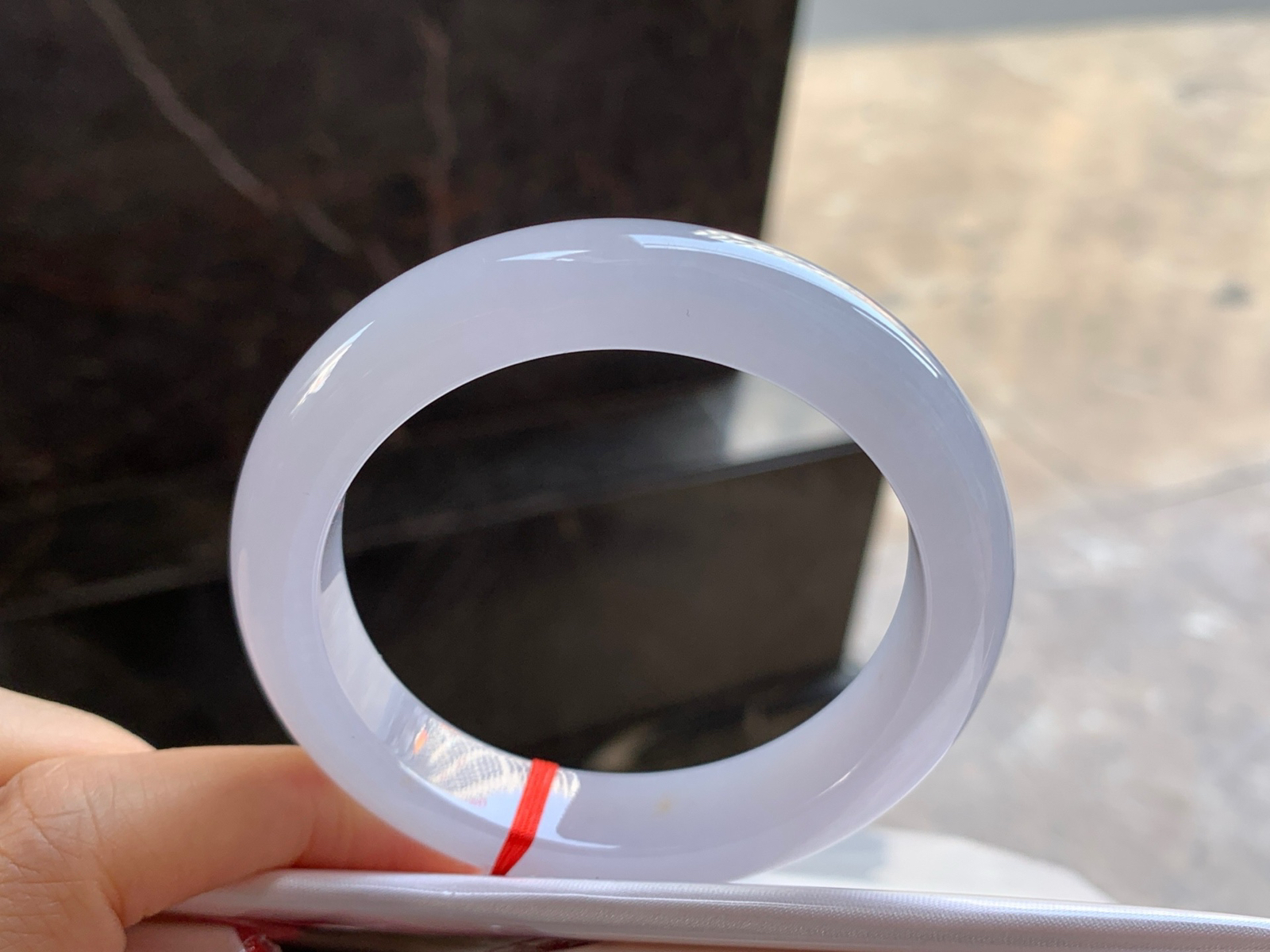 53.5-12.5-8.8

淡紫手镯^_^水润清新