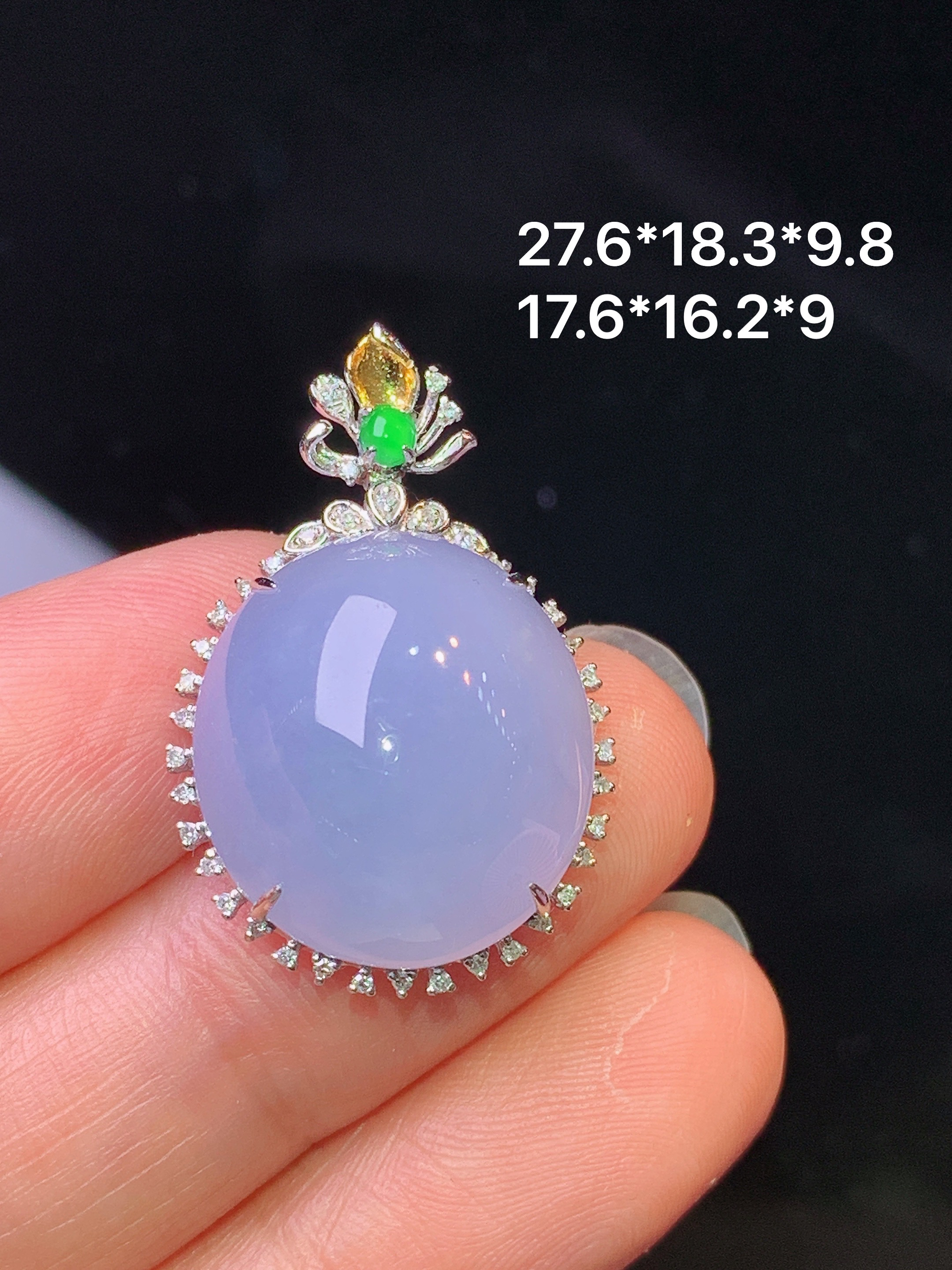 18k金钻镶嵌紫罗兰蛋面吊坠 玉质细腻 色泽艳丽清新 水润亮眼 整体尺寸27.6*18.3*9.8x5