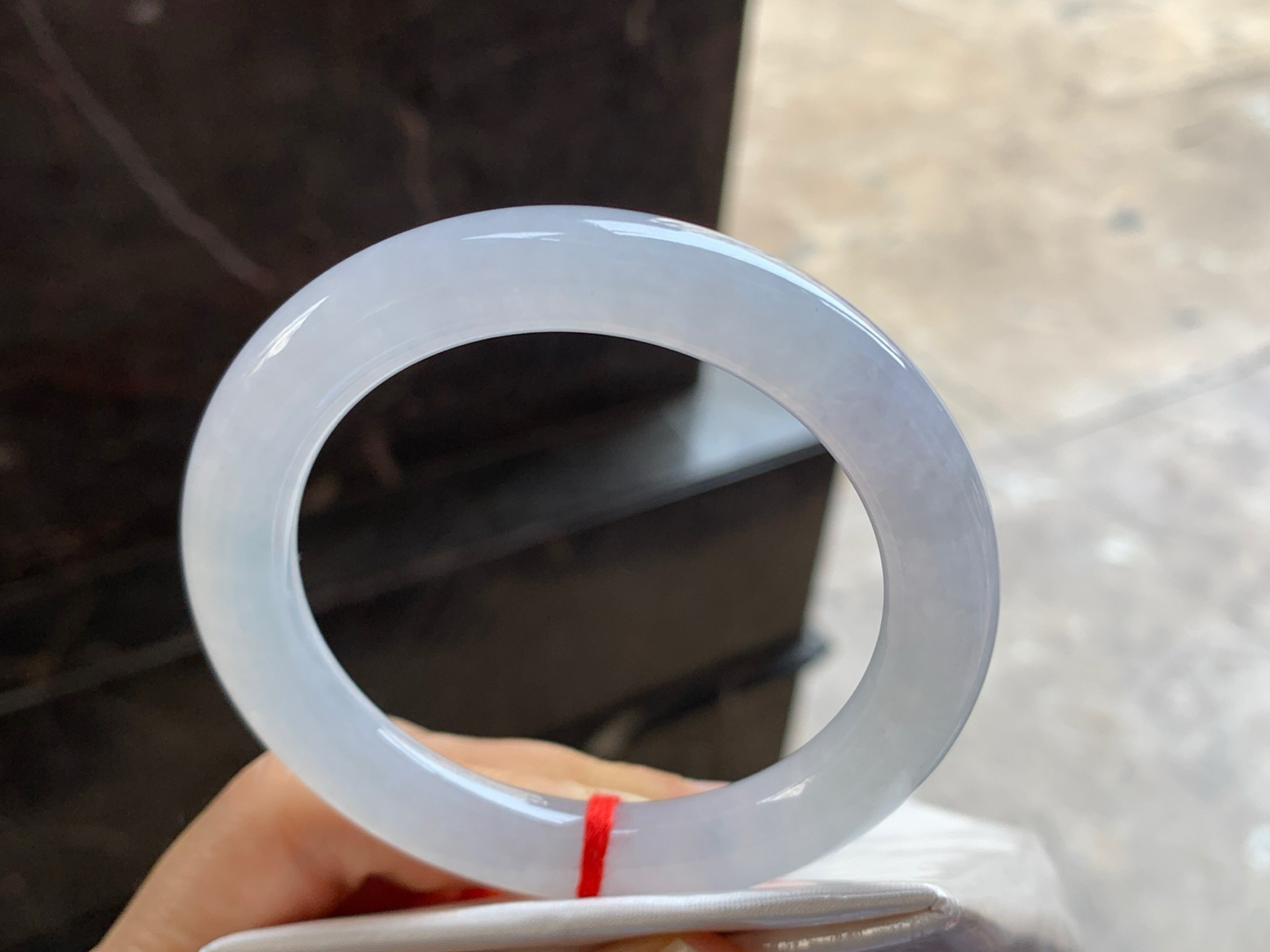 54.5-10.1

冰种淡紫圆条手镯^_^冰透