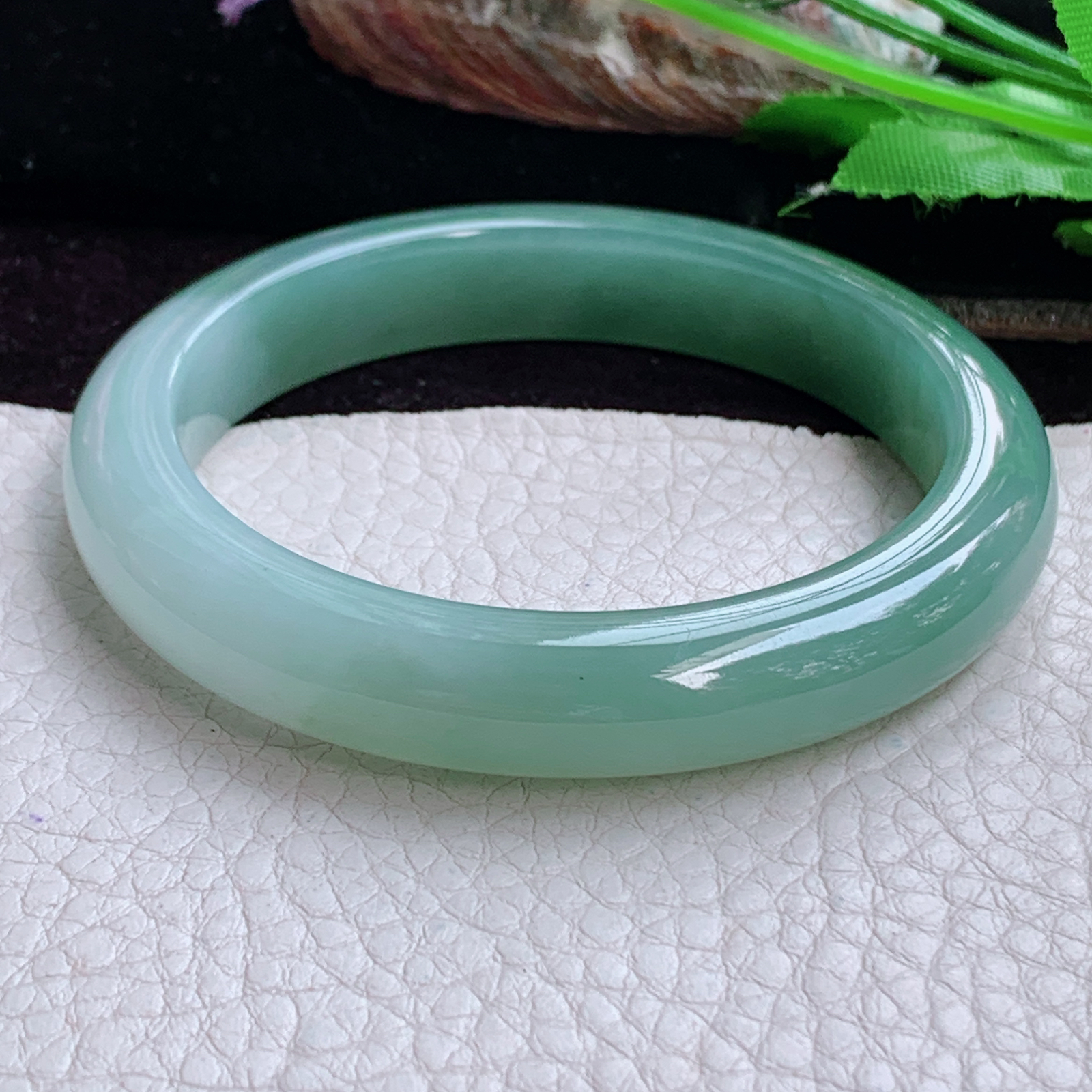 js实拍55*10.8*8.3招财镯 天然缅甸翡翠手镯半山水双彩正圈玉镯子