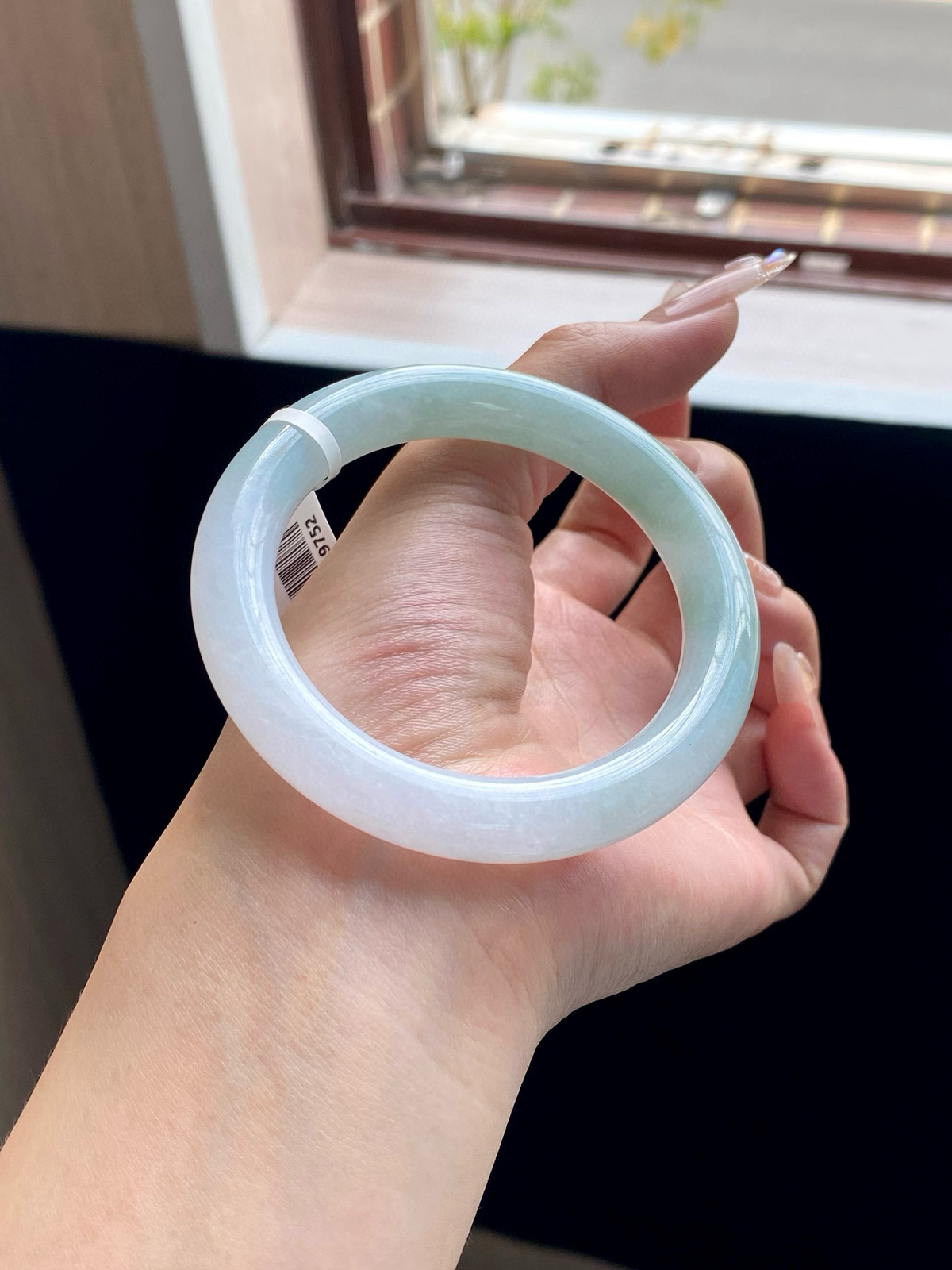 晴绿半山水圆条成品（内侧细纹不扣）

⭕️56.2-10.5-10.6