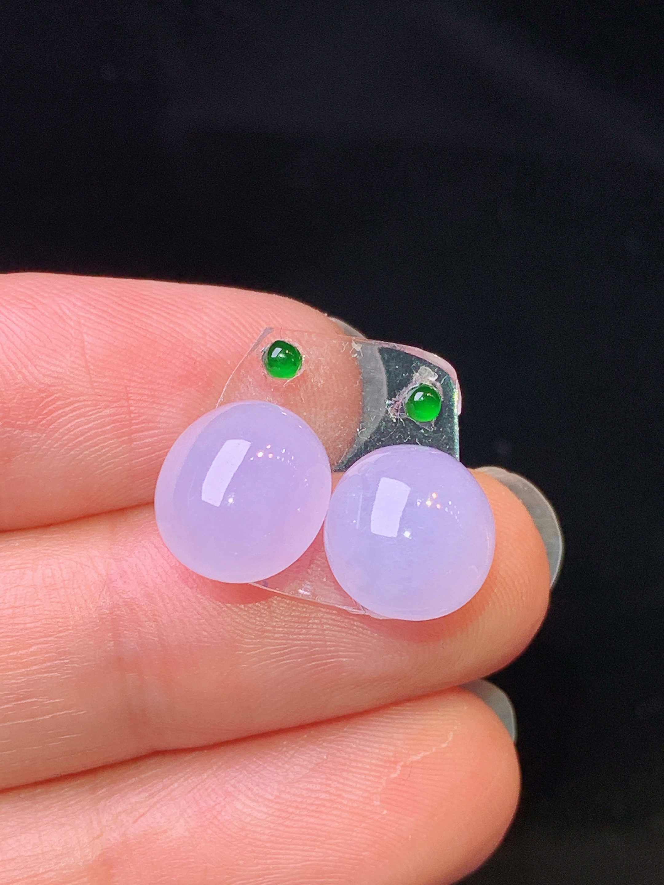 镶嵌款 紫罗兰蛋面一对 玉质细腻 色泽艳丽清新 水润亮眼 整体尺寸10*8.8*5.3*2x