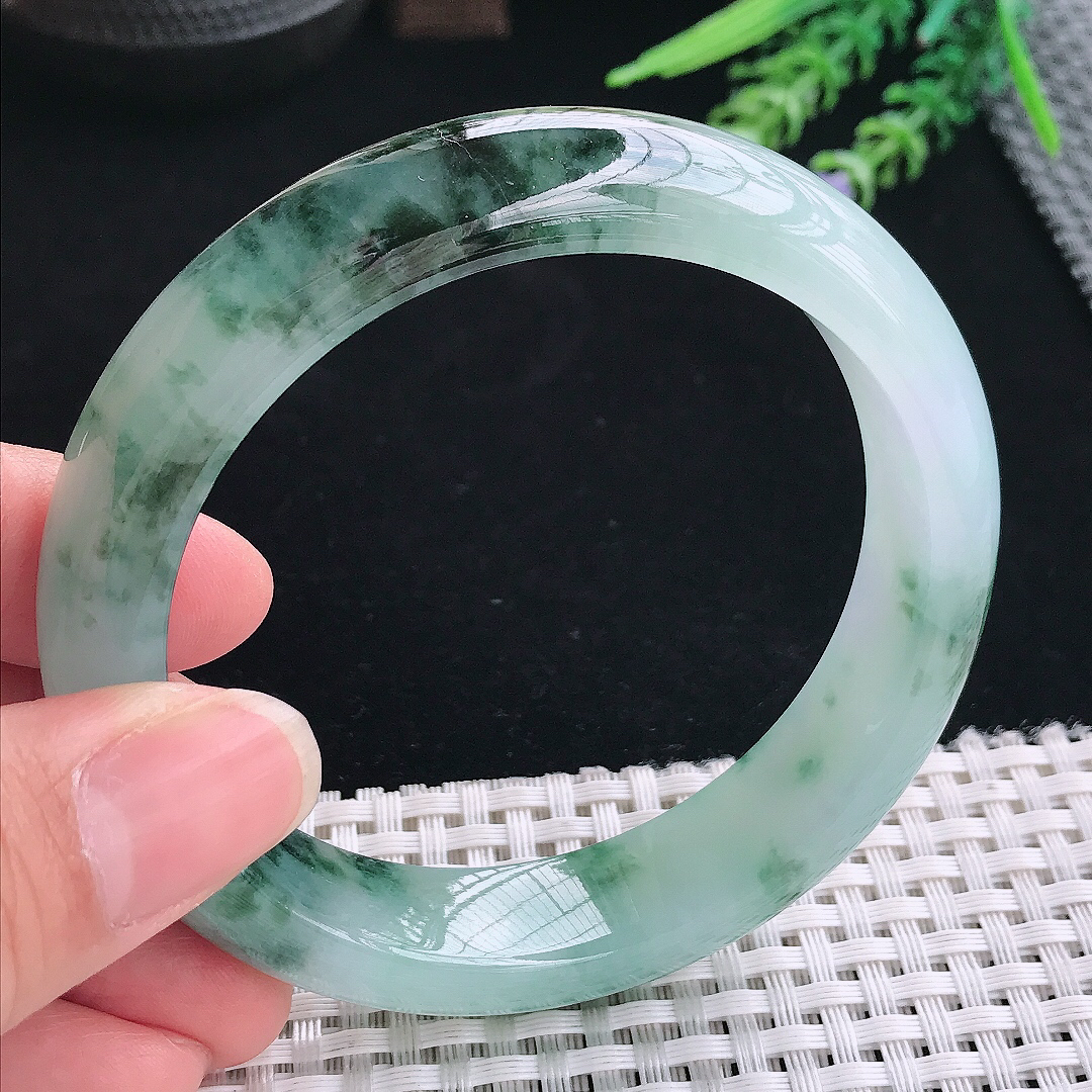 实拍A货翡翠60/14.2/9老坑冰润起胶飘花手镯翡翠玉镯手环