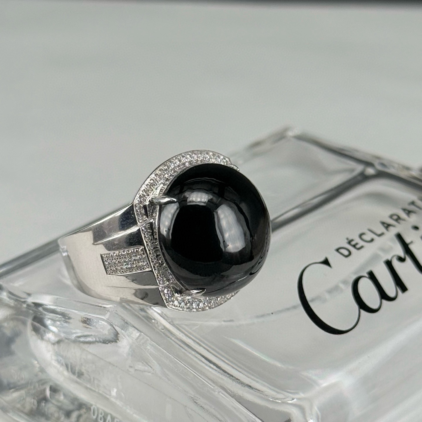 精品18k墨翠蛋面男戒 种好色正 黑度极好 打灯通透 油性十足 重金豪镶 尺寸17