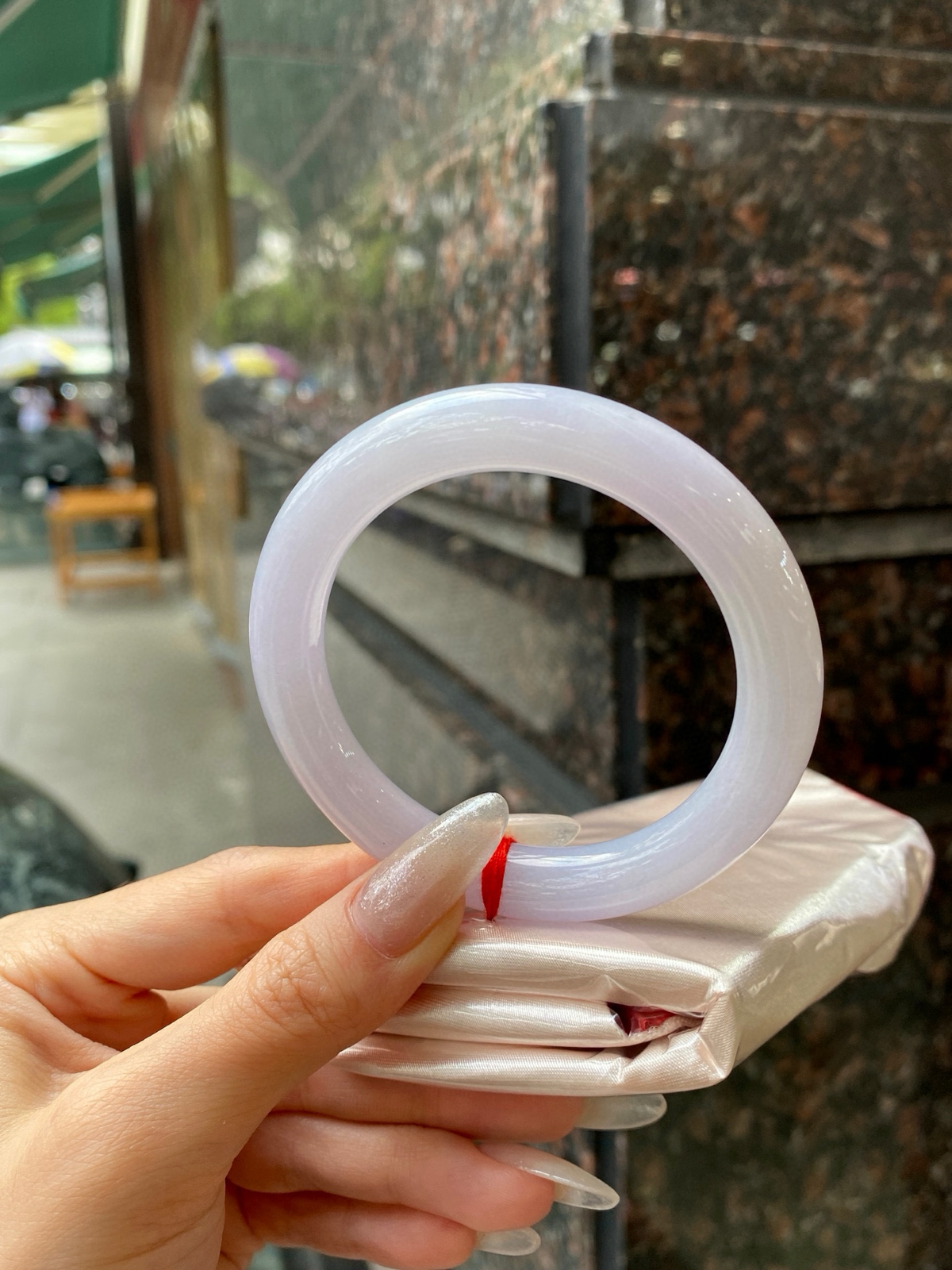 【紫罗兰圆条手镯】
尺寸：55.4-10.5-9.5
自然光无滤镜，原图直出