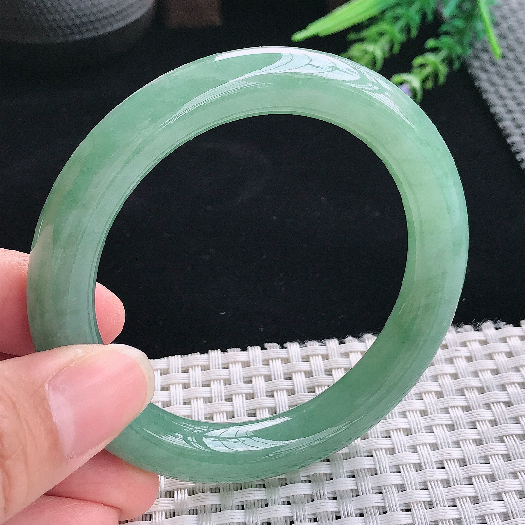 实拍A货翡翠57/10.9/10.6老坑冰润起胶满绿圆条手镯翡翠玉镯手环