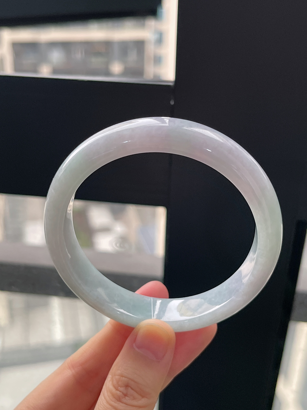 正圈59圈口，翡翠糯化种淡春彩手镯