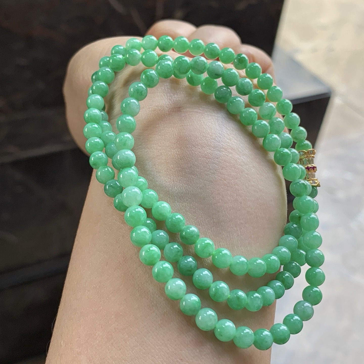 绿色珠链^_^颜色好看