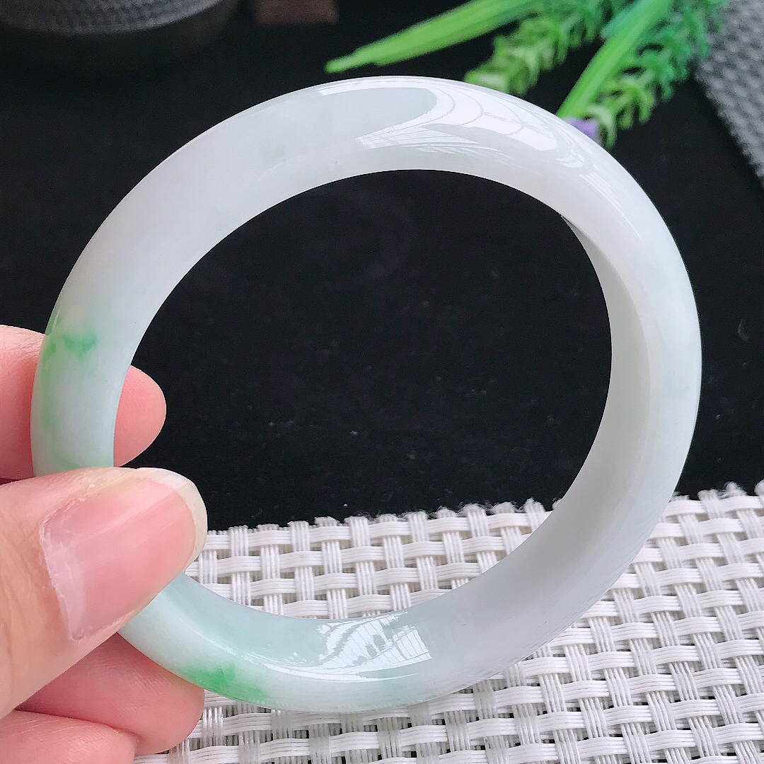 实拍A货翡翠59.8/12.9/8.3老坑冰润白底青手镯飘阳绿翡翠玉镯手环