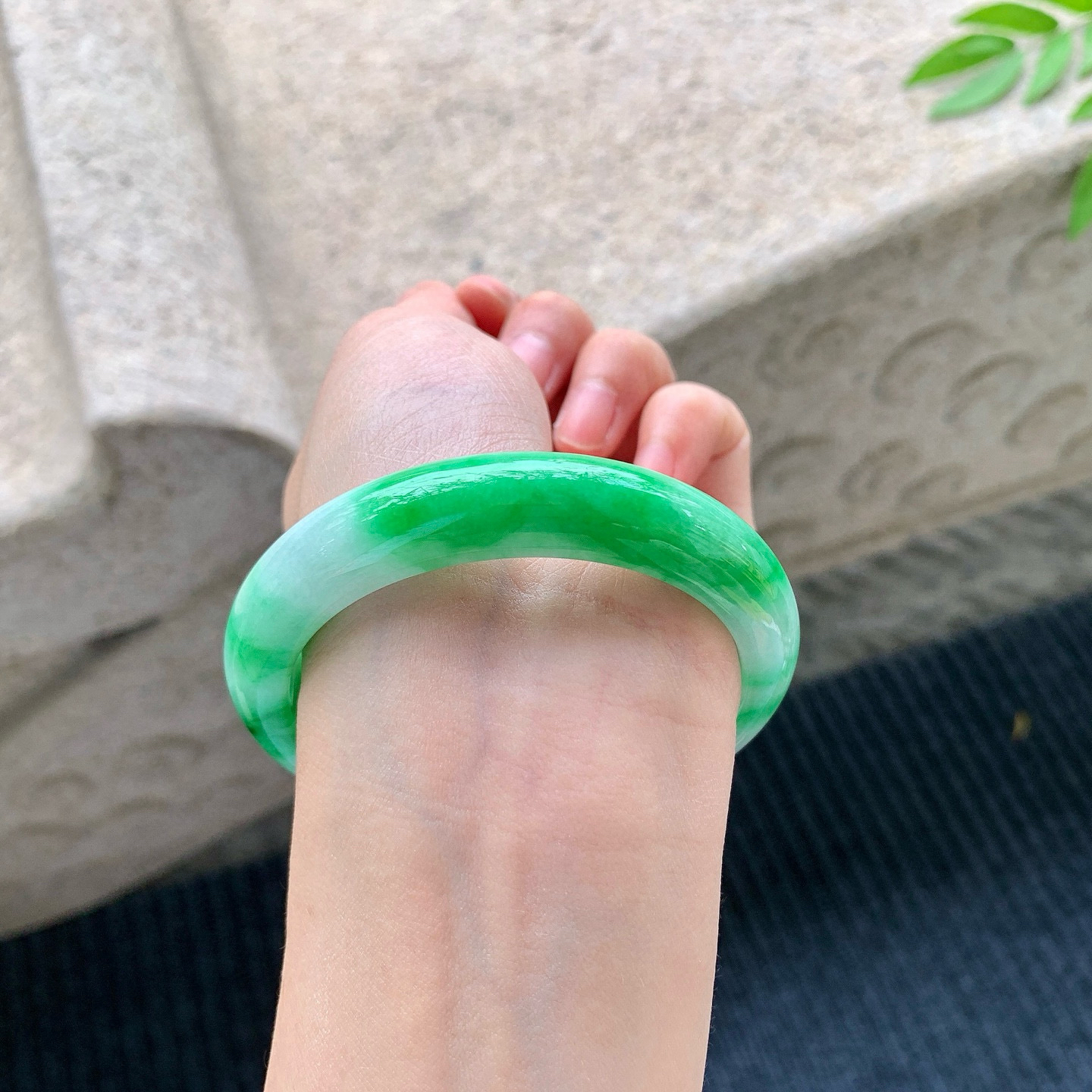 55.7/12.2/8.2辣绿，水润，种老，细腻