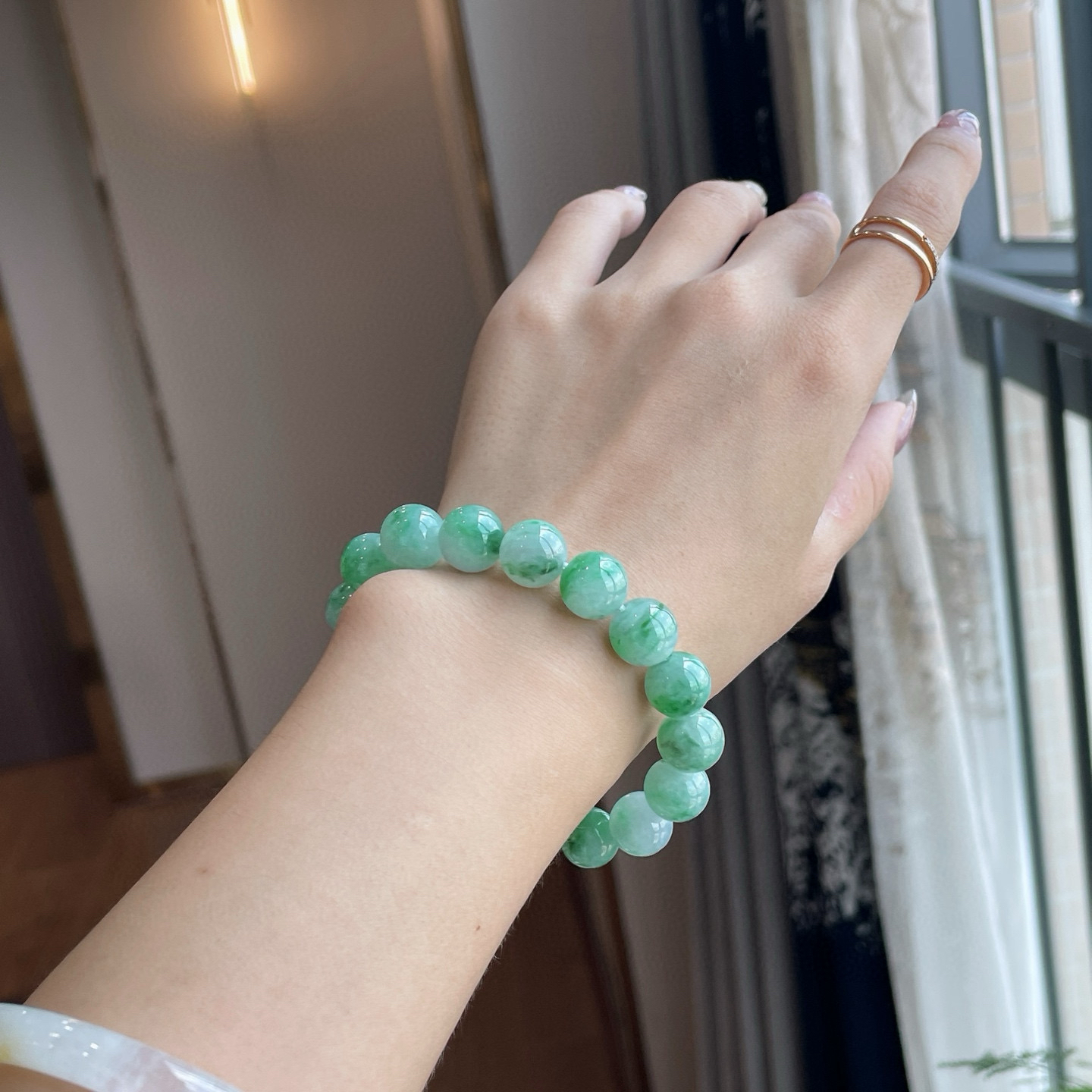 绿花手串 

尺寸：11.5/17颗