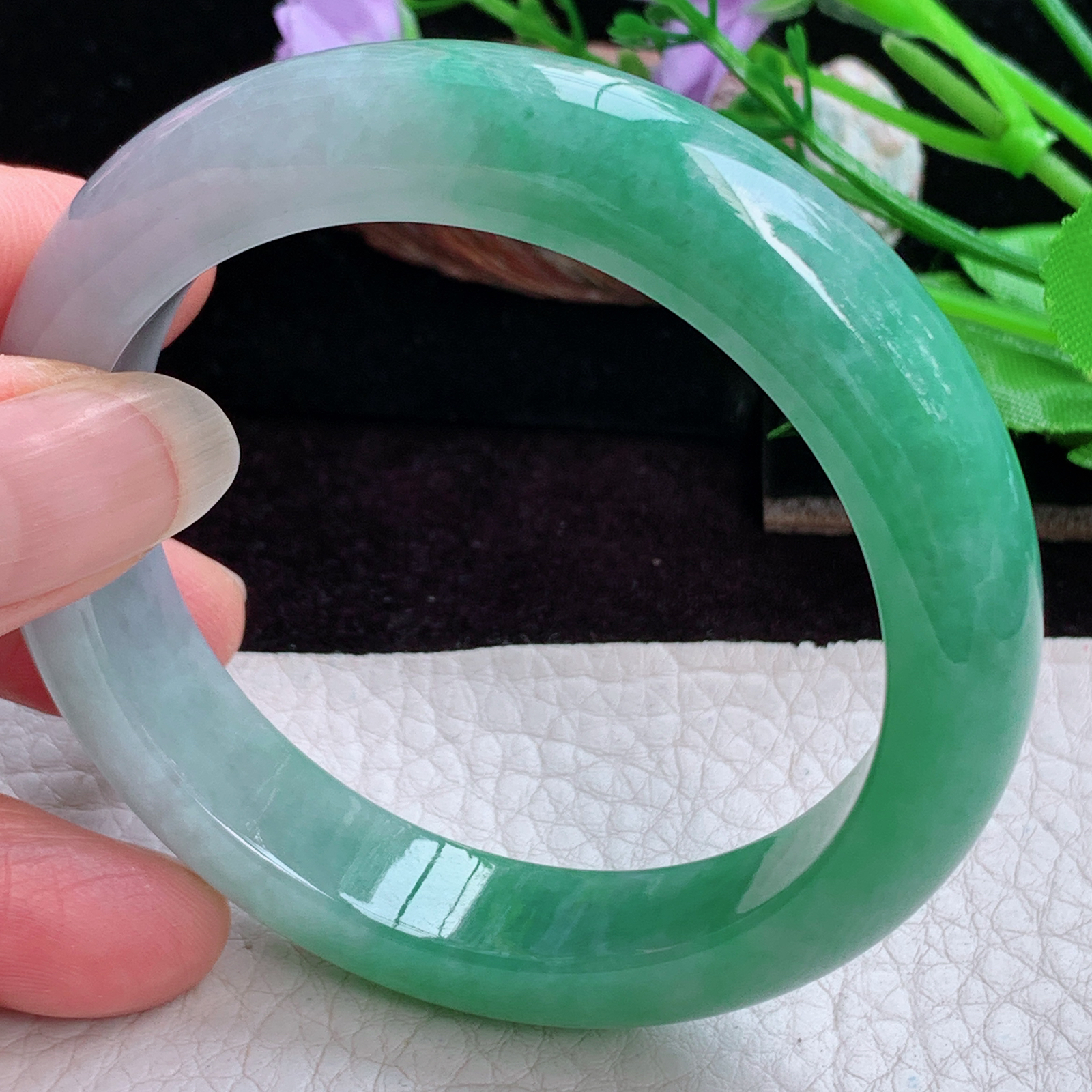 pj实拍54*12.3*8.5招财镯 天然缅甸翡翠手镯胶感辣绿半山水正圈玉镯子