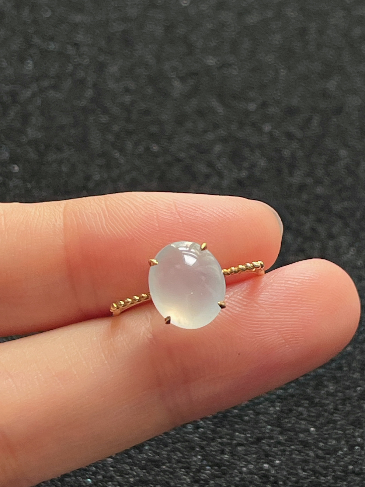 18k金翡翠白色戒指